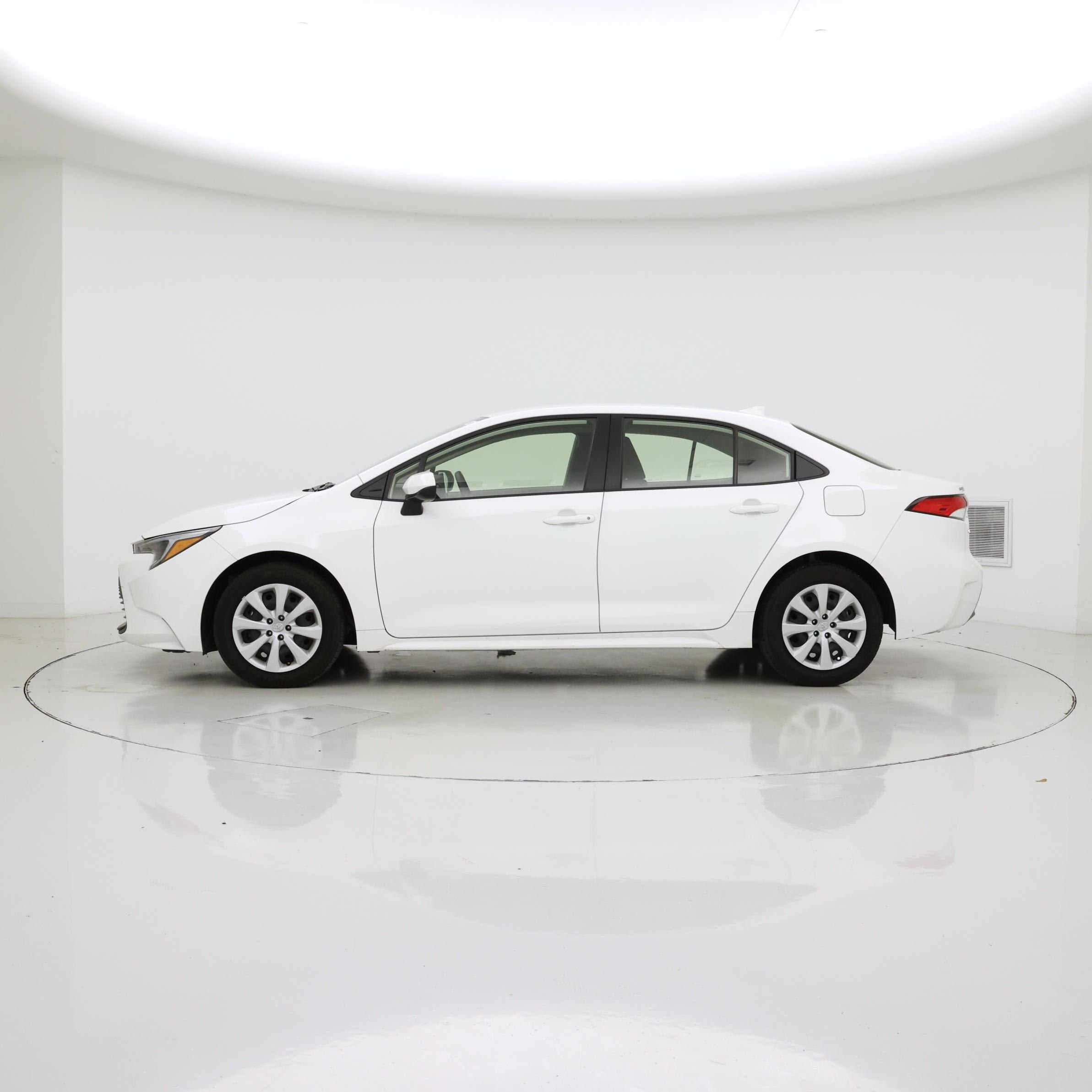 Thumbnail: 2024 Toyota Corolla - 3