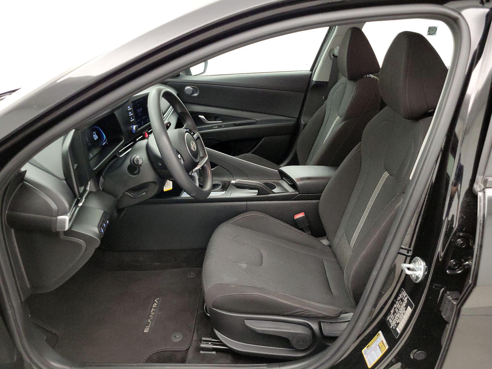 Thumbnail: 2025 Hyundai Elantra - 11
