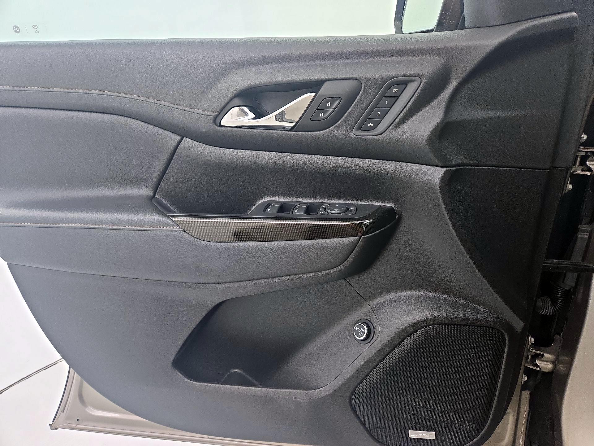 Thumbnail: 2023 GMC Acadia - 12