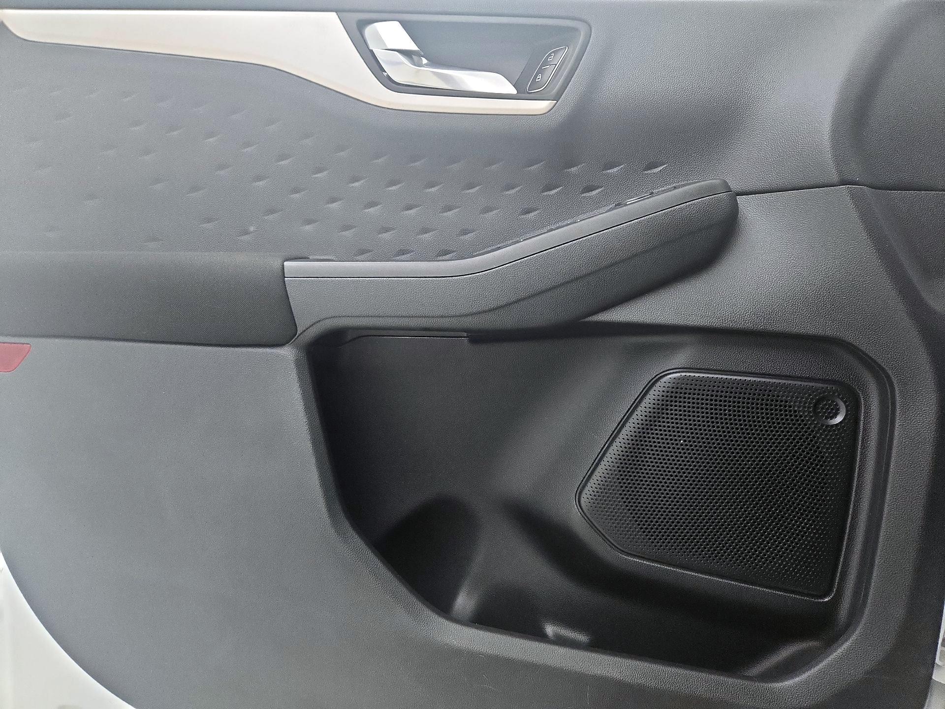 Thumbnail: 2020 Ford Escape - 12