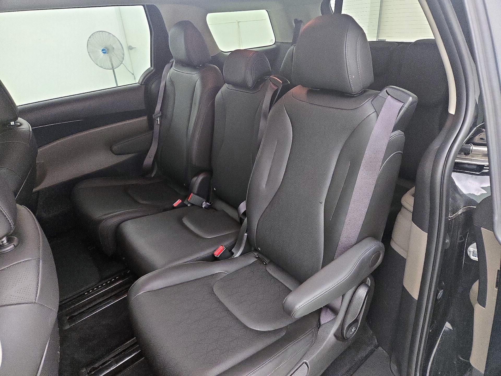 Thumbnail: 2025 Kia Carnival - 20