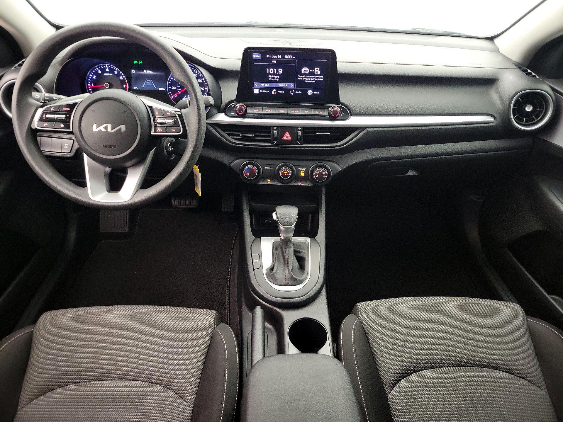 Thumbnail: 2024 Kia Forte - 9