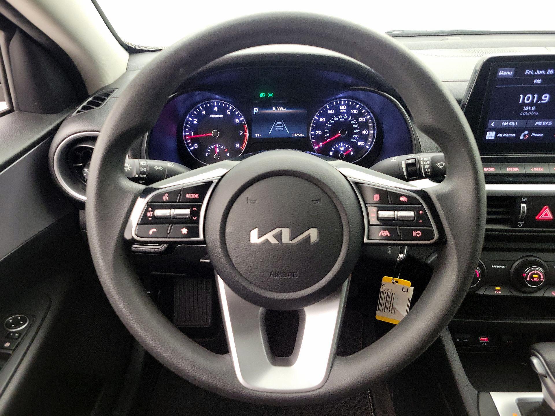 Thumbnail: 2024 Kia Forte - 10