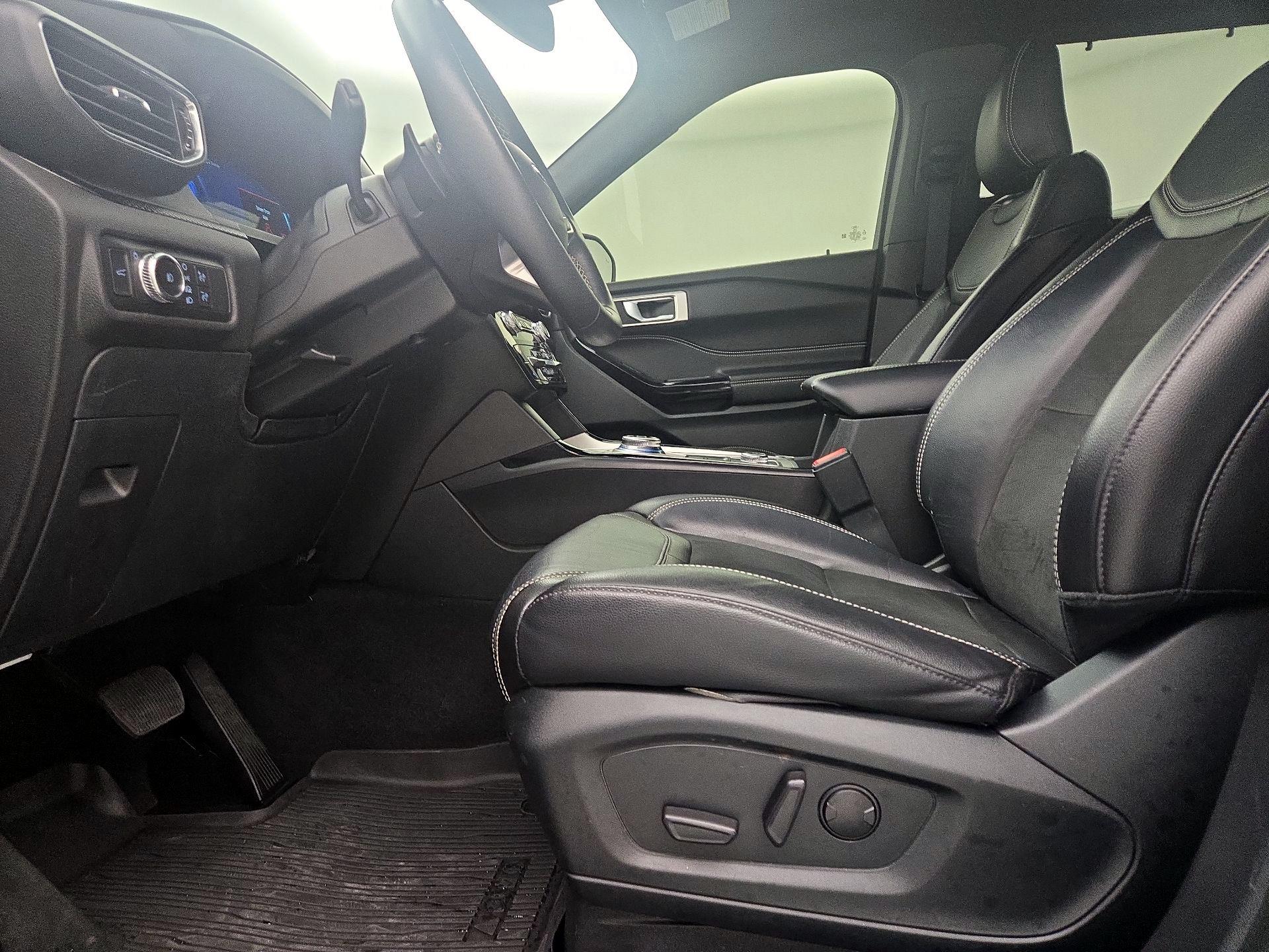 Thumbnail: 2022 Ford Explorer - 11
