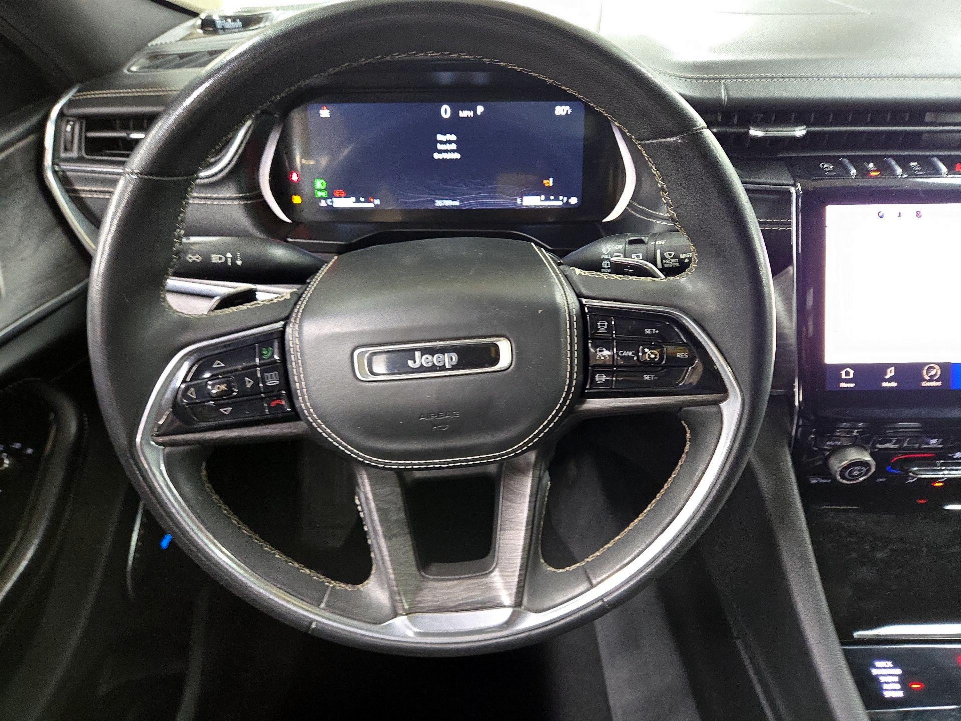 Thumbnail: 2023 Jeep Grand Cherokee - 10