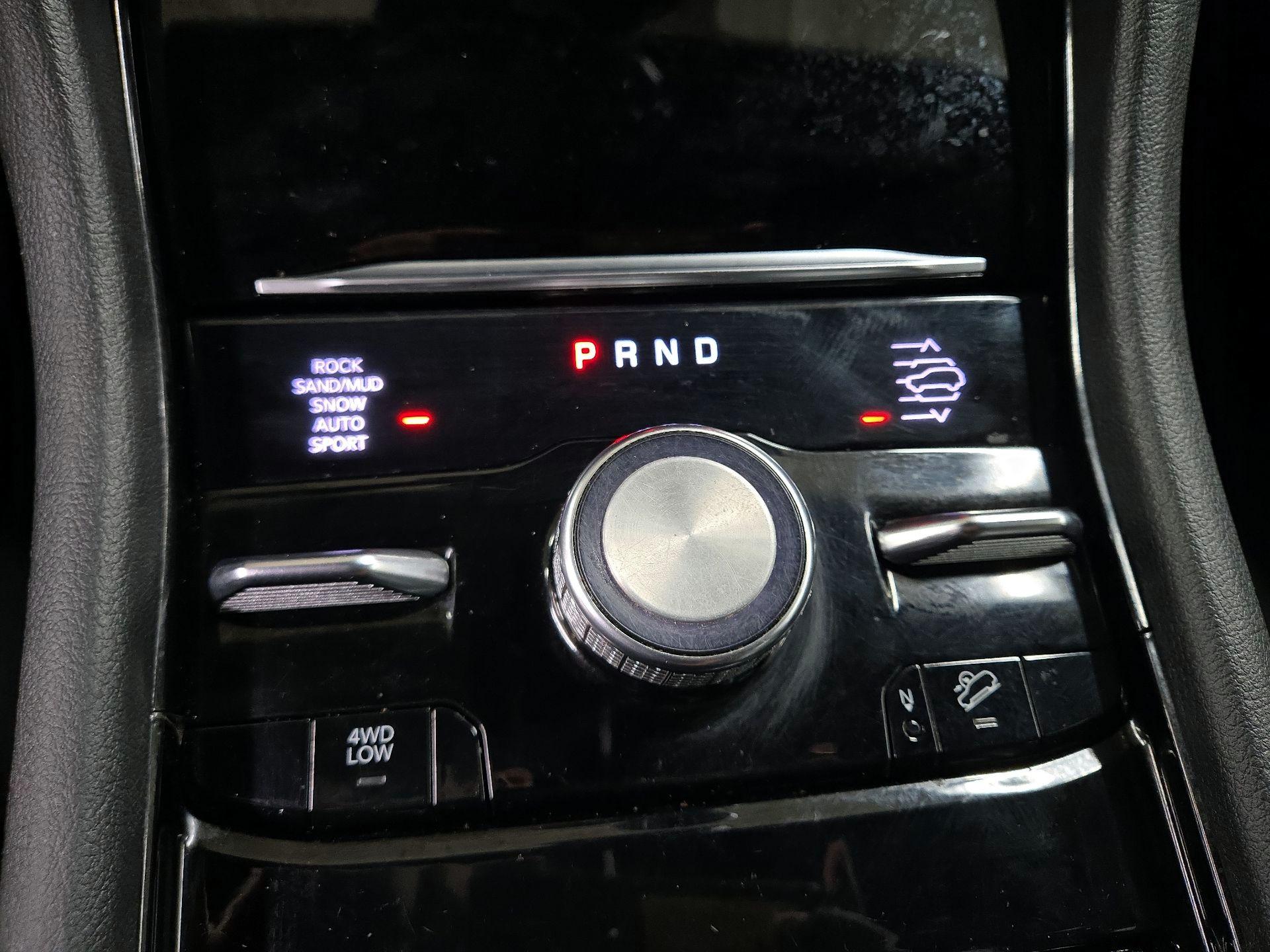 Thumbnail: 2023 Jeep Grand Cherokee - 18