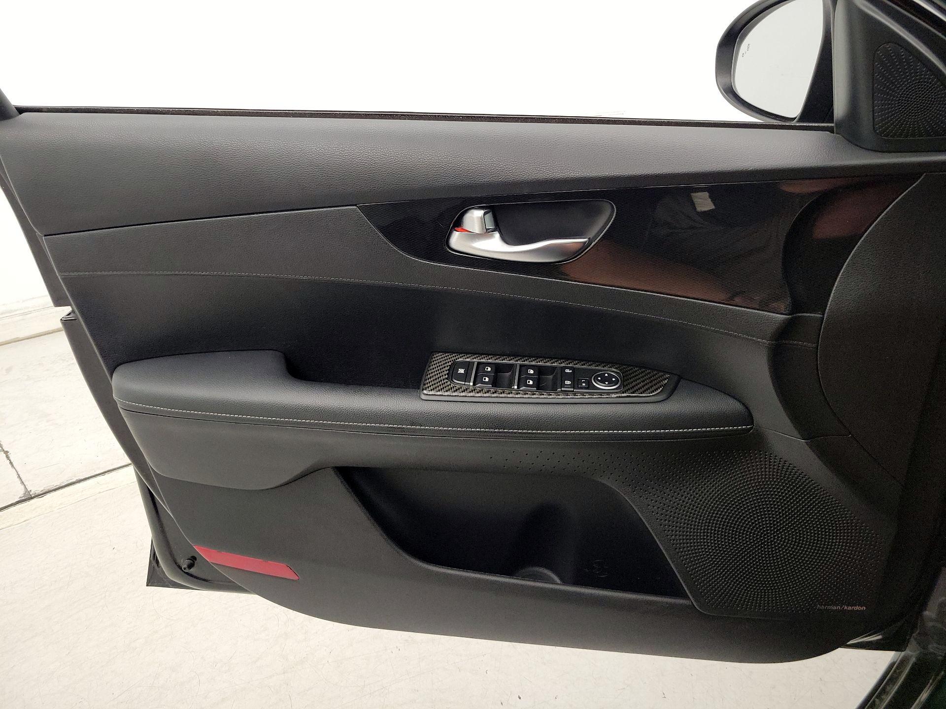 Thumbnail: 2023 Kia Forte - 12