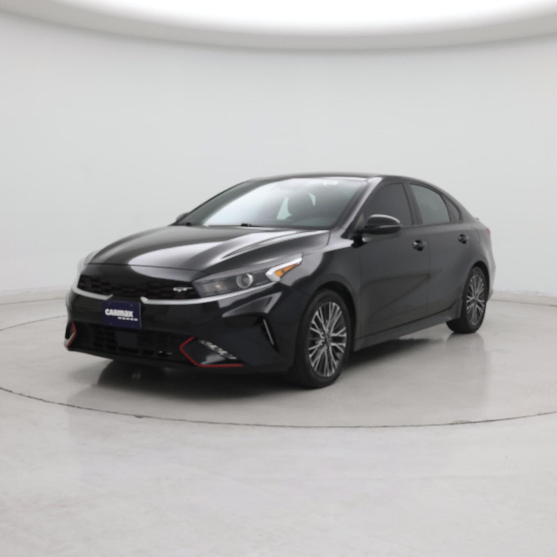 Thumbnail: 2023 Kia Forte - 4