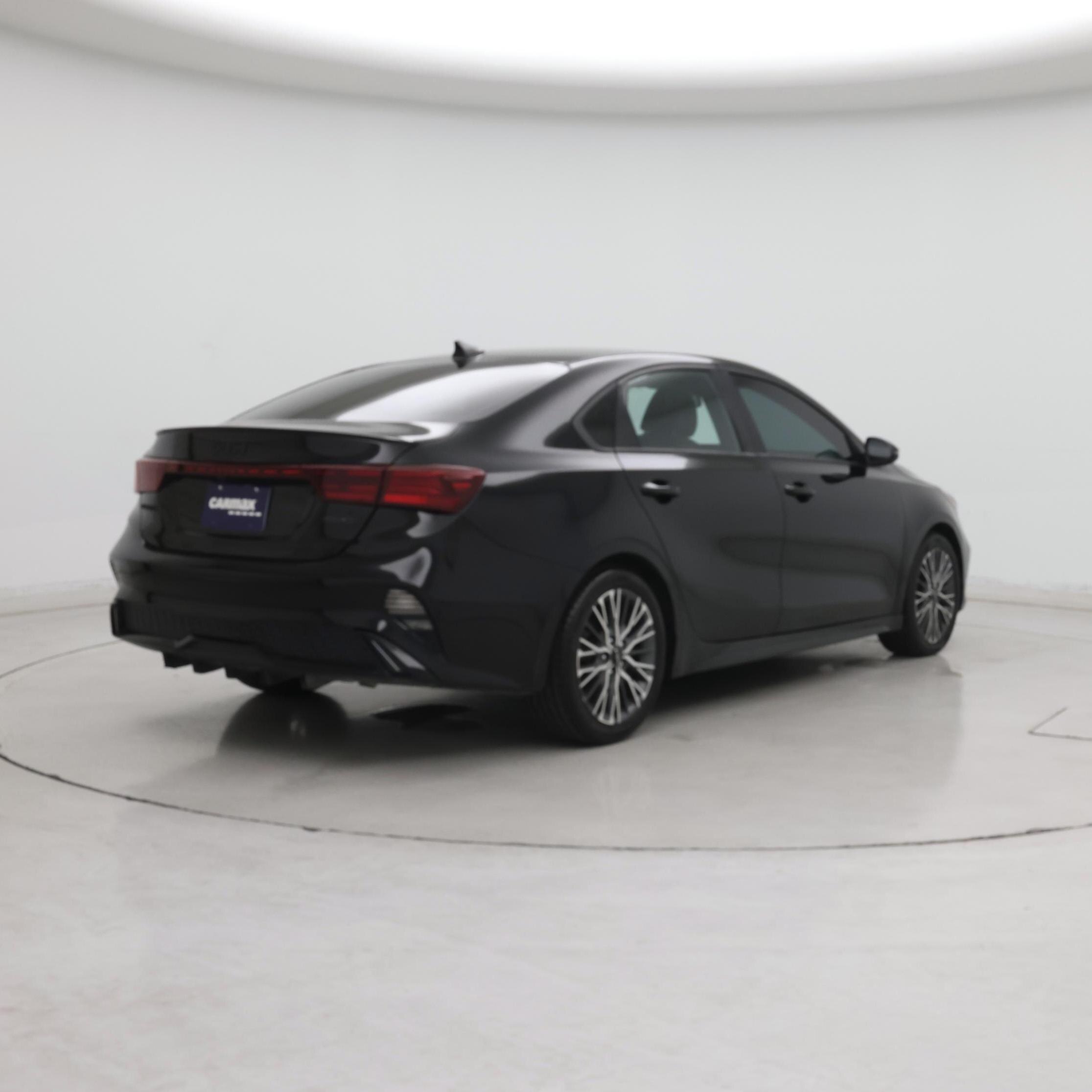 Thumbnail: 2023 Kia Forte - 8
