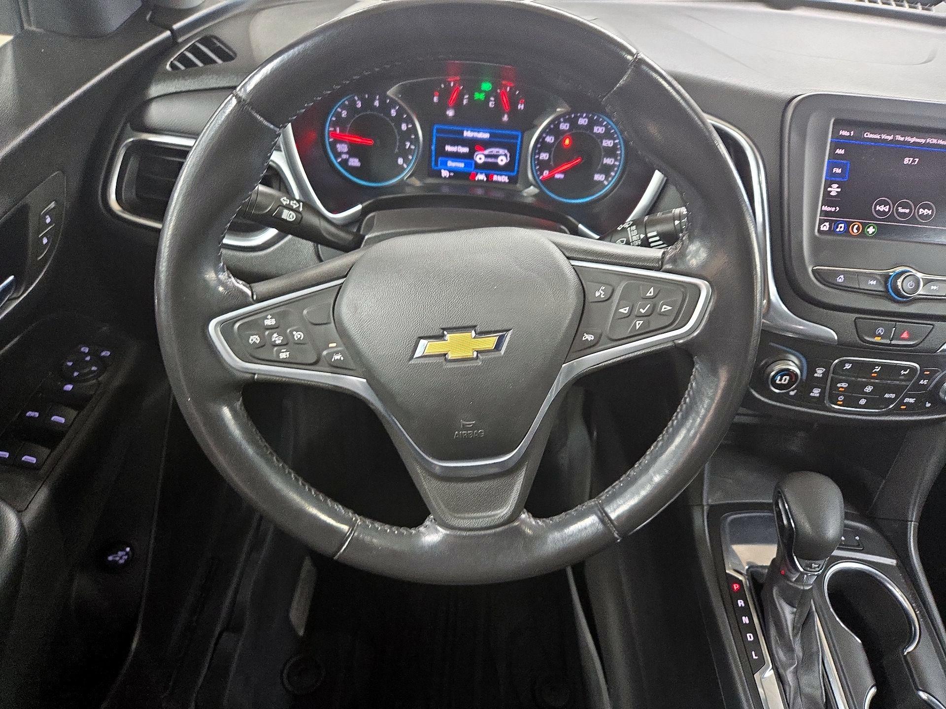 Thumbnail: 2022 Chevrolet Equinox - 10
