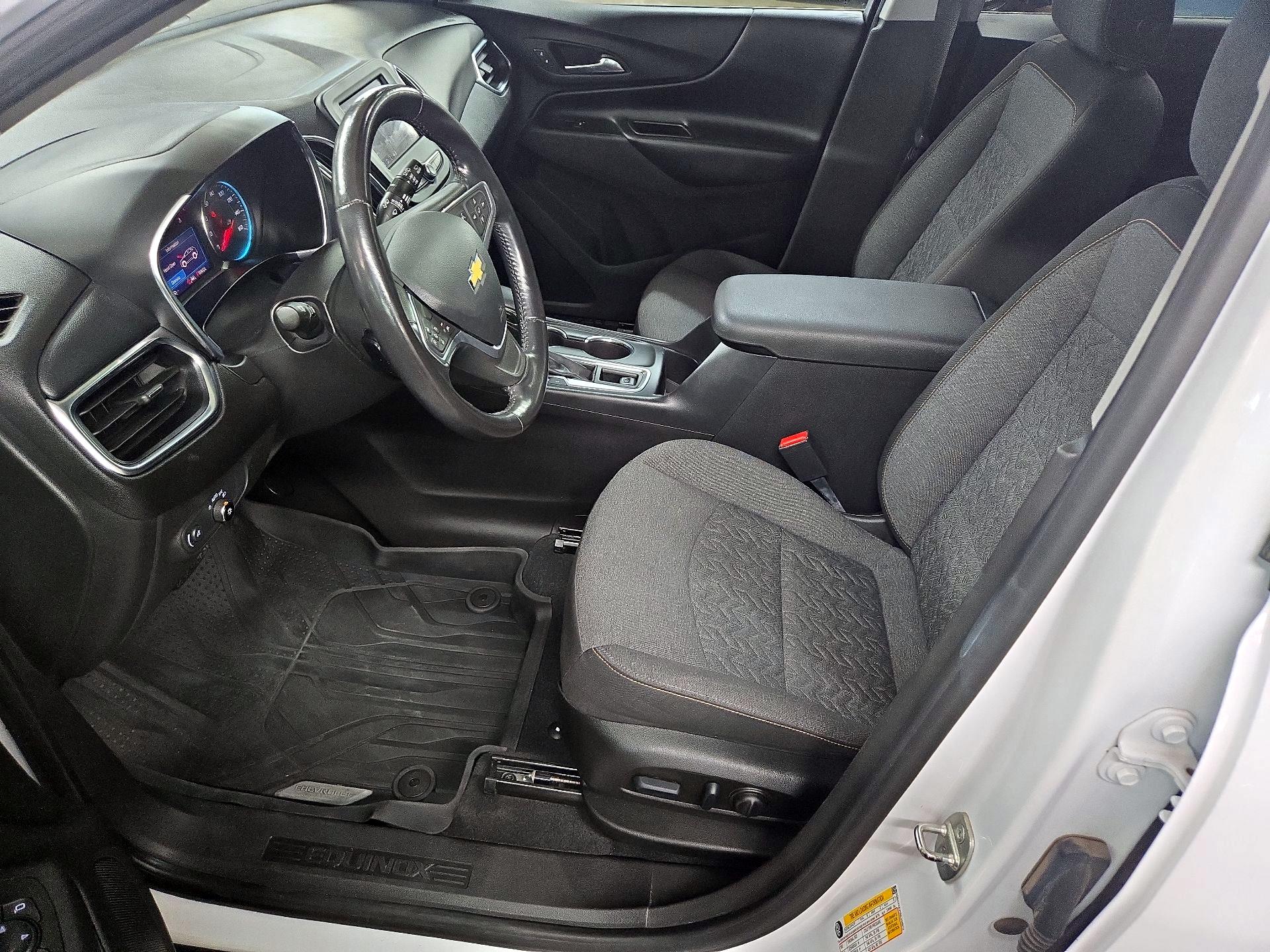 Thumbnail: 2022 Chevrolet Equinox - 11