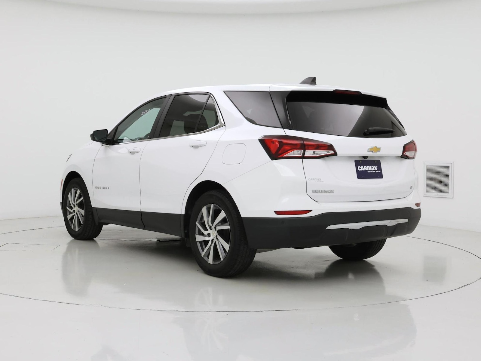 2022 Chevrolet Equinox LT - Photo 3