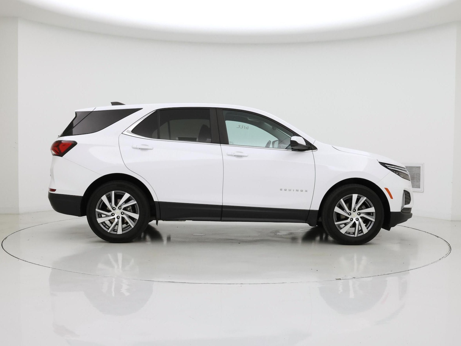2022 Chevrolet Equinox LT - Photo 8