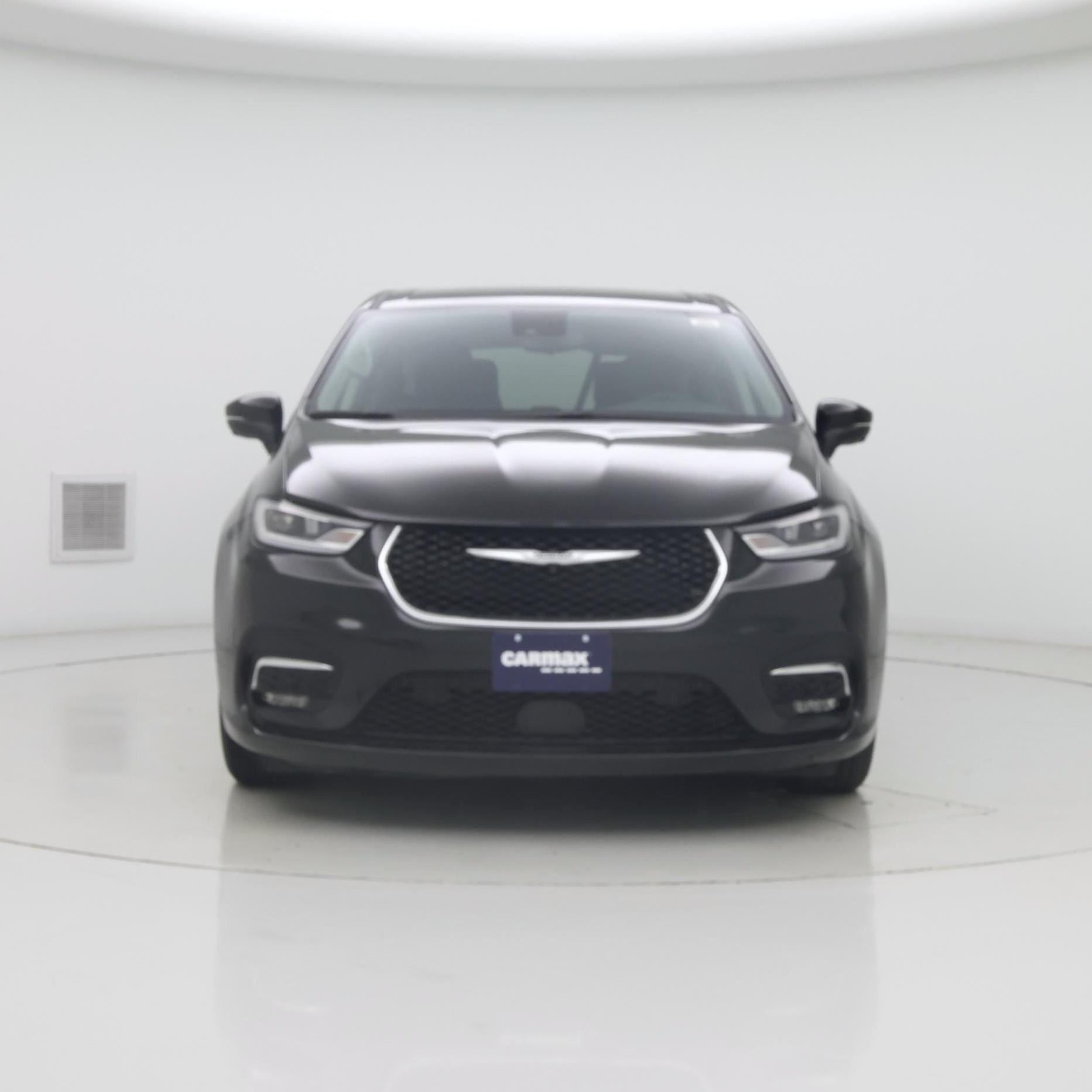 Thumbnail: 2023 Chrysler Pacifica - 5