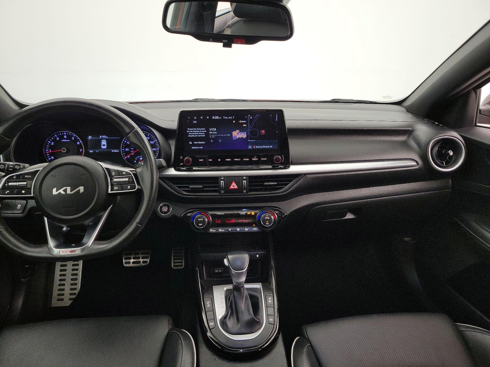 2024 Kia Forte GT-Line - Photo 10