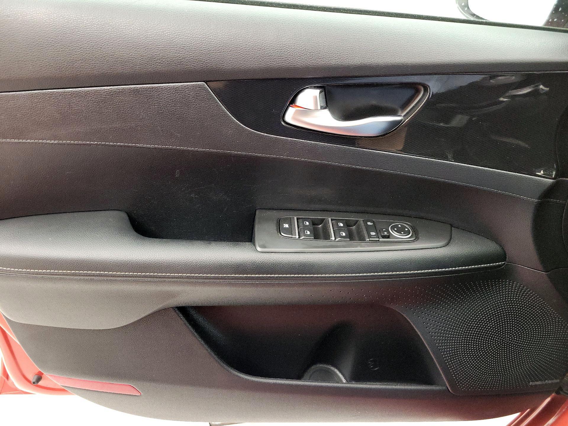 Thumbnail: 2024 Kia Forte - 12
