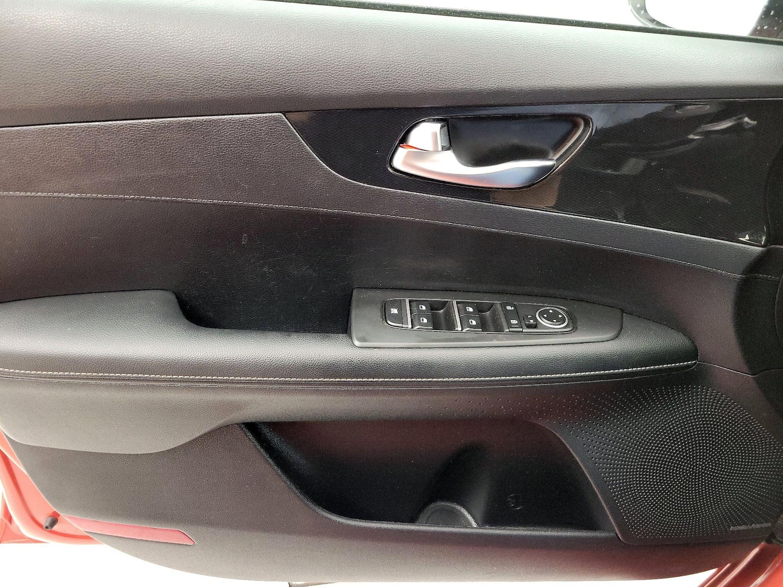 2024 Kia Forte GT-Line - Photo 13