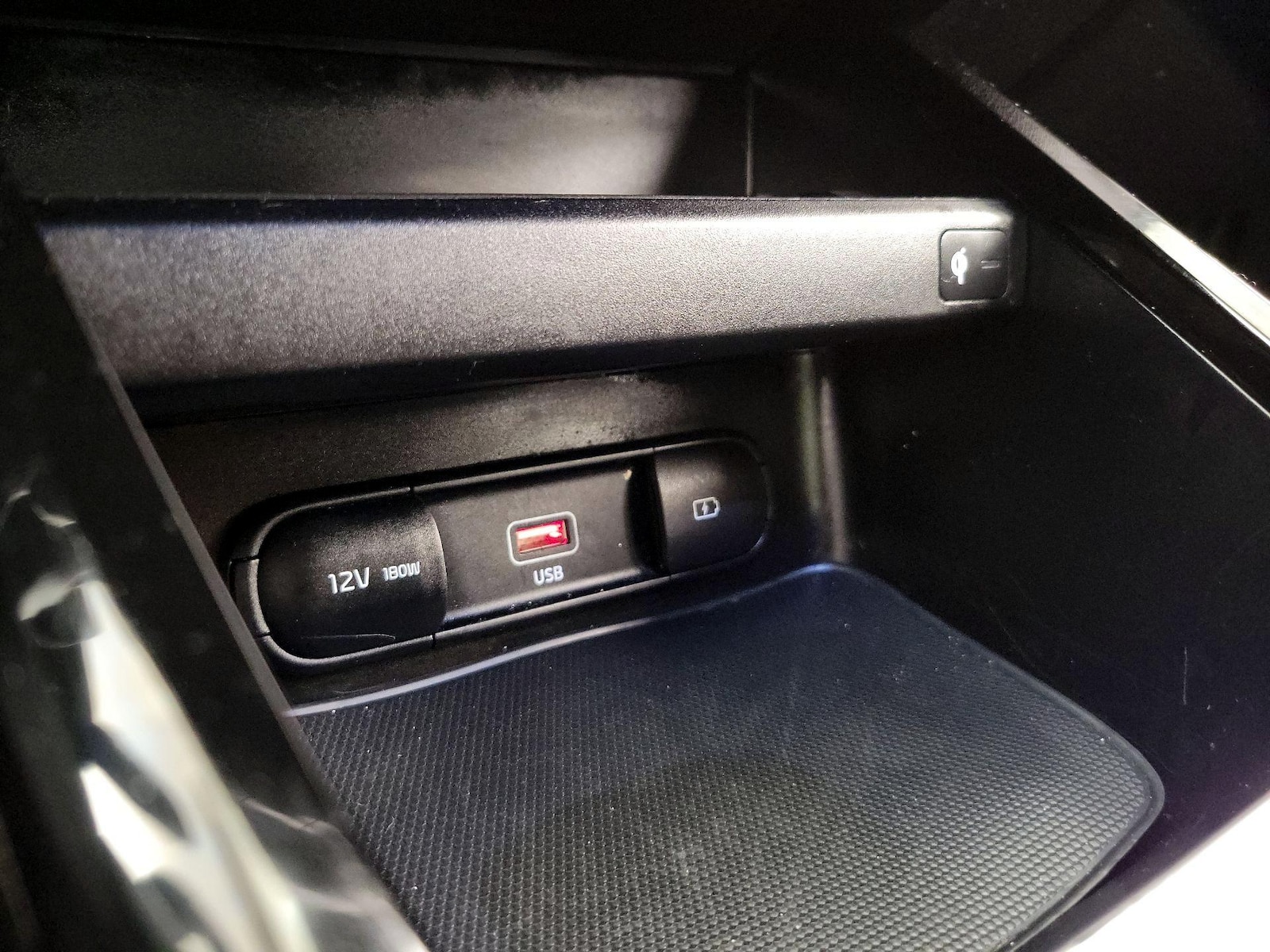 2024 Kia Forte GT-Line - Photo 20