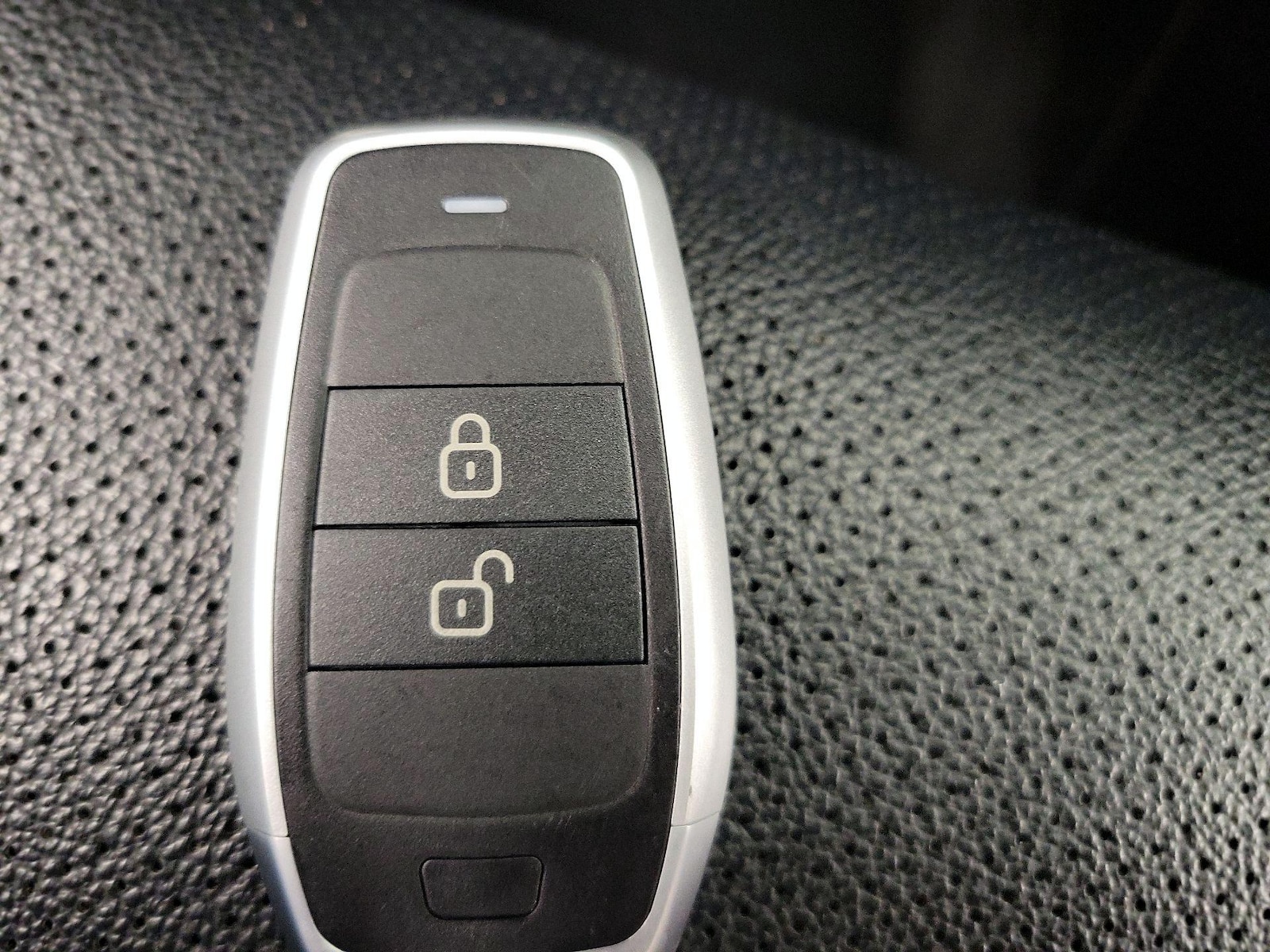 2024 Kia Forte GT-Line - Photo 25