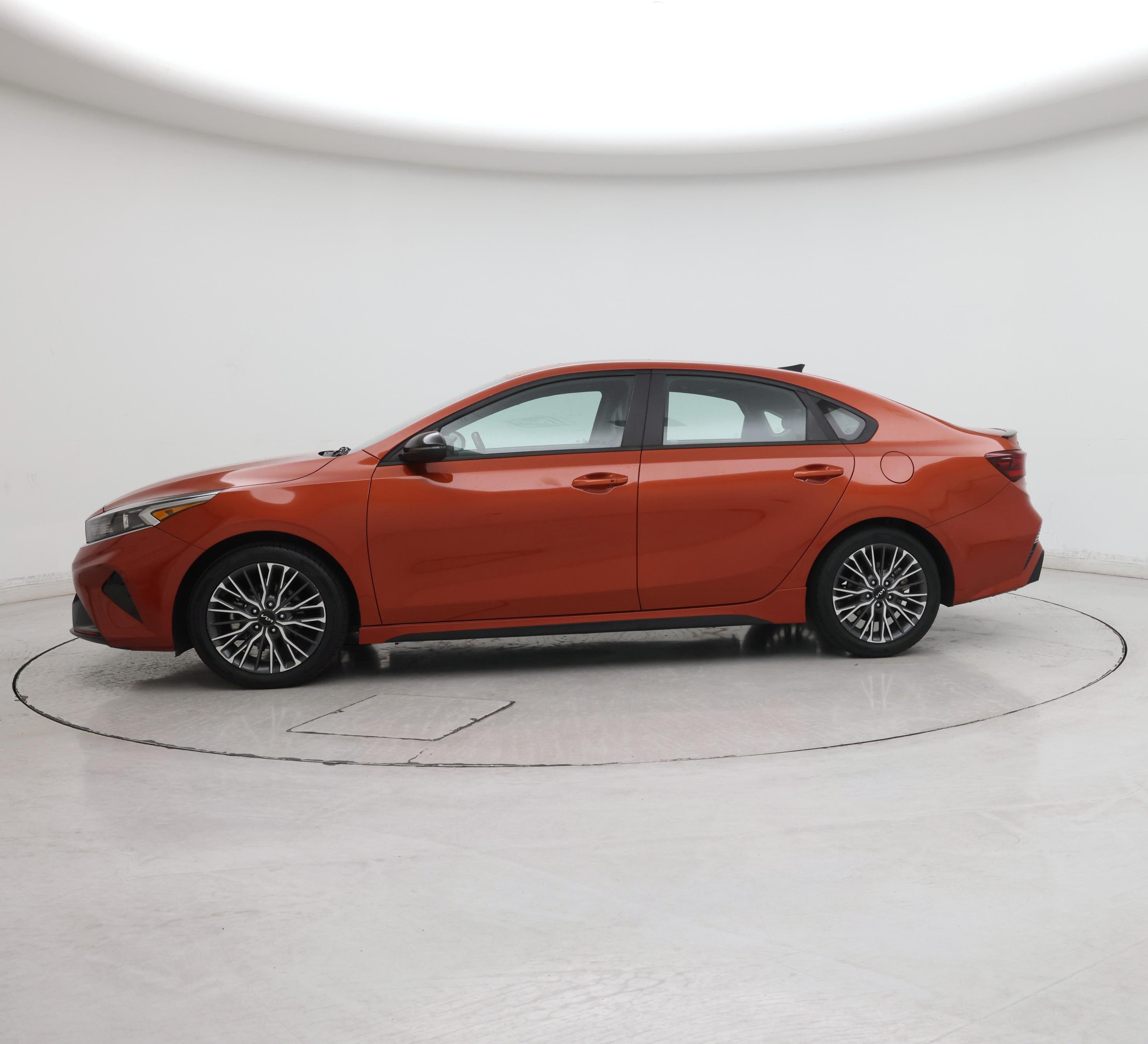 Thumbnail: 2024 Kia Forte - 3