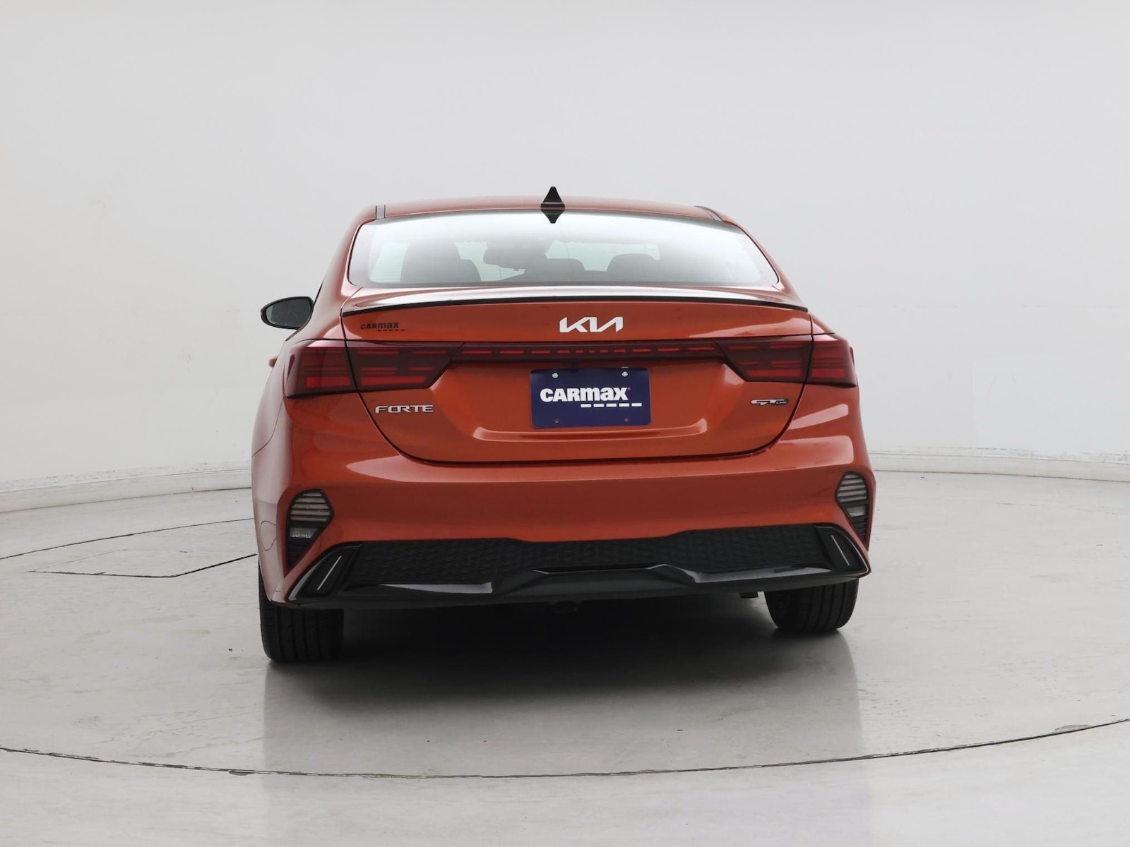2024 Kia Forte GT-Line - Photo 7