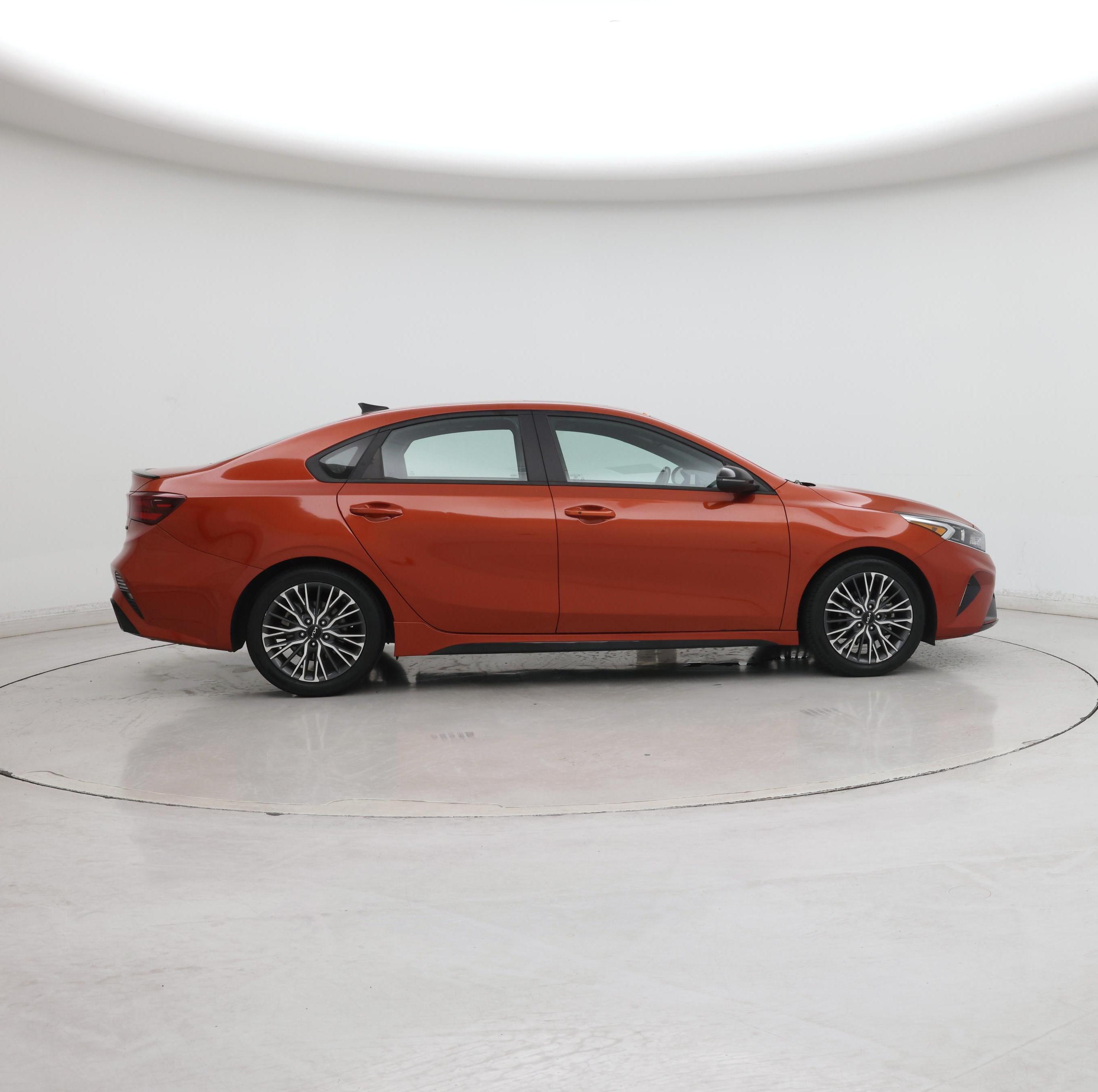 Thumbnail: 2024 Kia Forte - 7