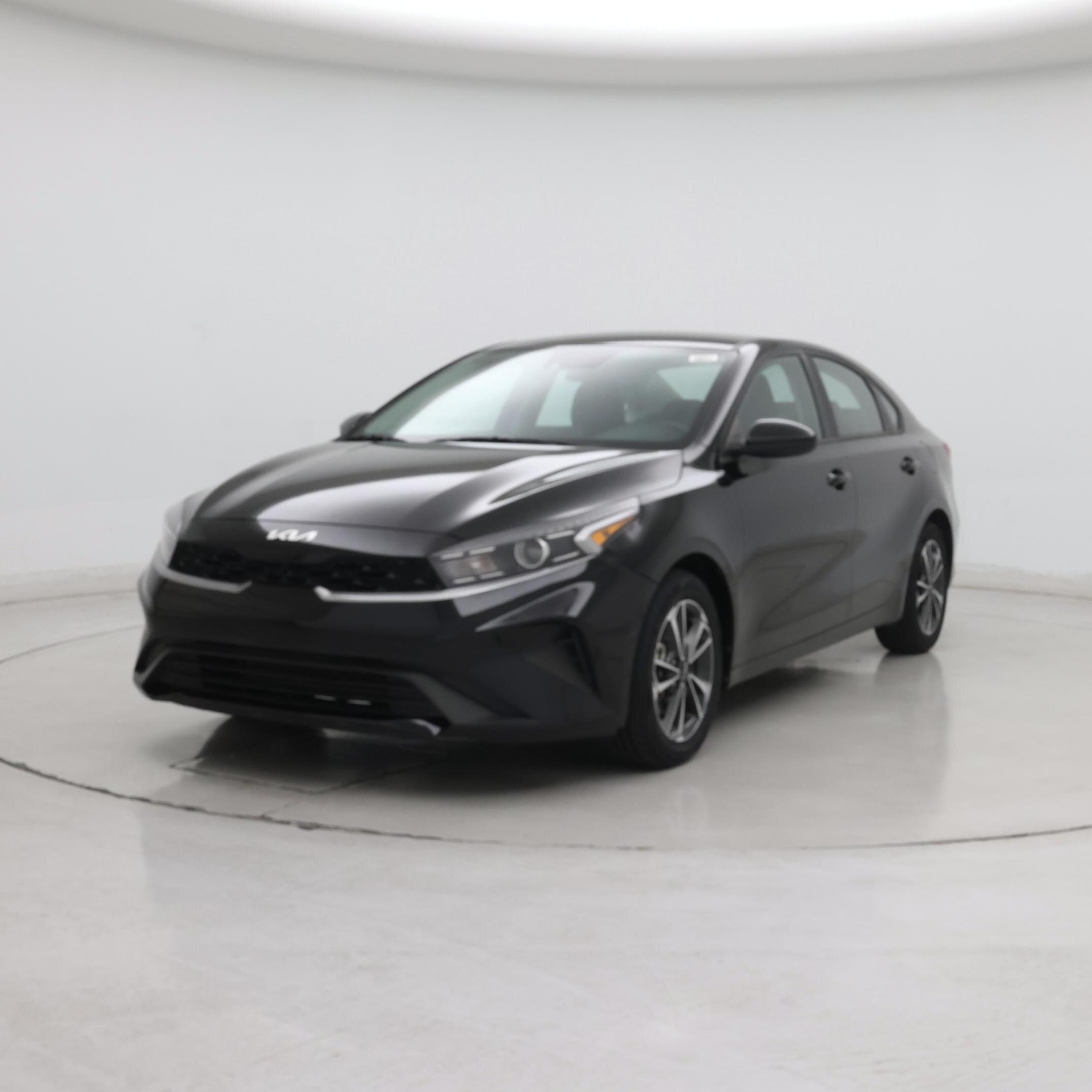 Thumbnail: 2024 Kia Forte - 4
