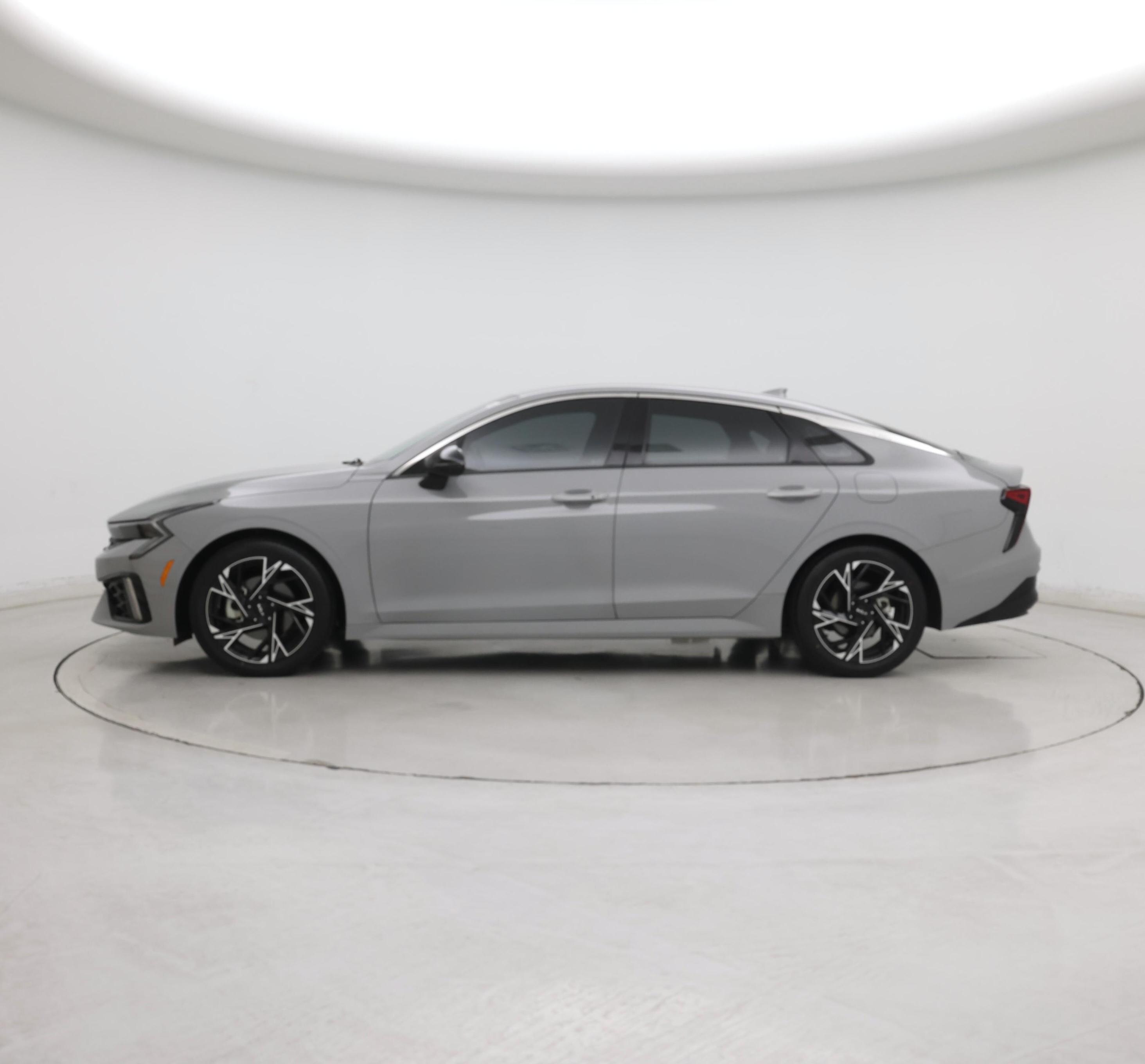 Thumbnail: 2025 Kia K5 - 3