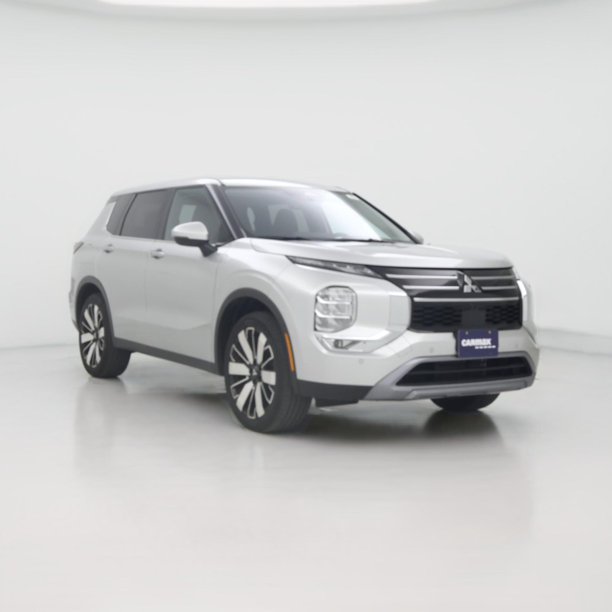 Thumbnail: 2025 Mitsubishi Outlander - 1