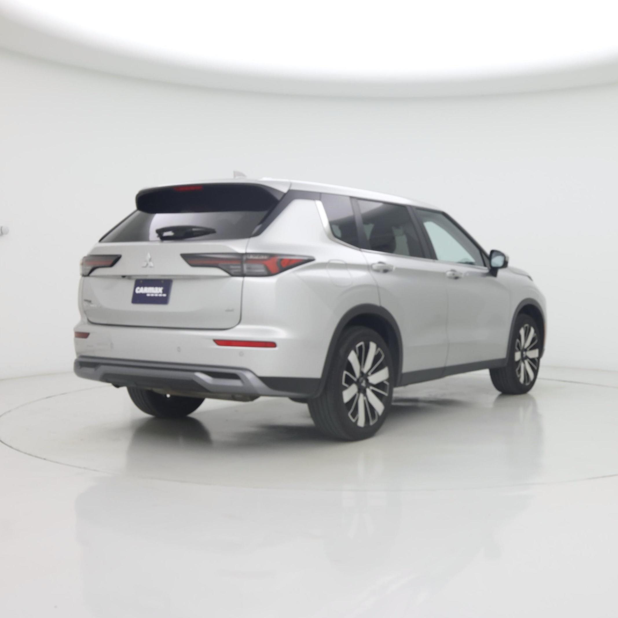 Thumbnail: 2025 Mitsubishi Outlander - 8