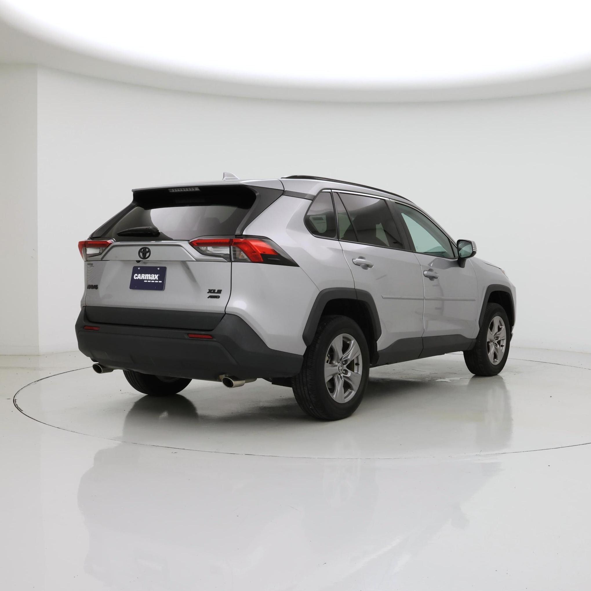 Thumbnail: 2022 Toyota RAV4 - 8