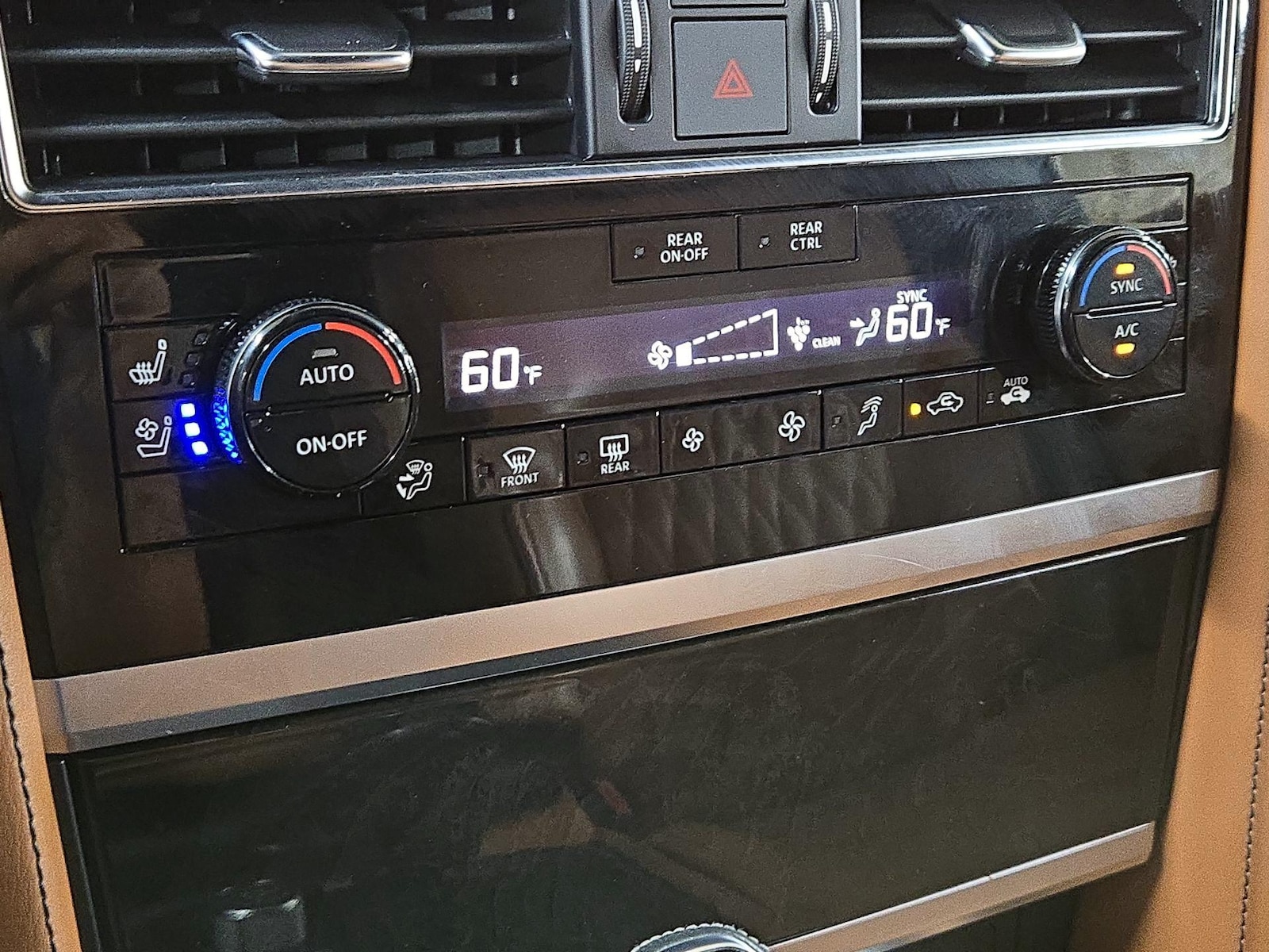 2023 INFINITI QX80 Sensory 4WD - Photo 18
