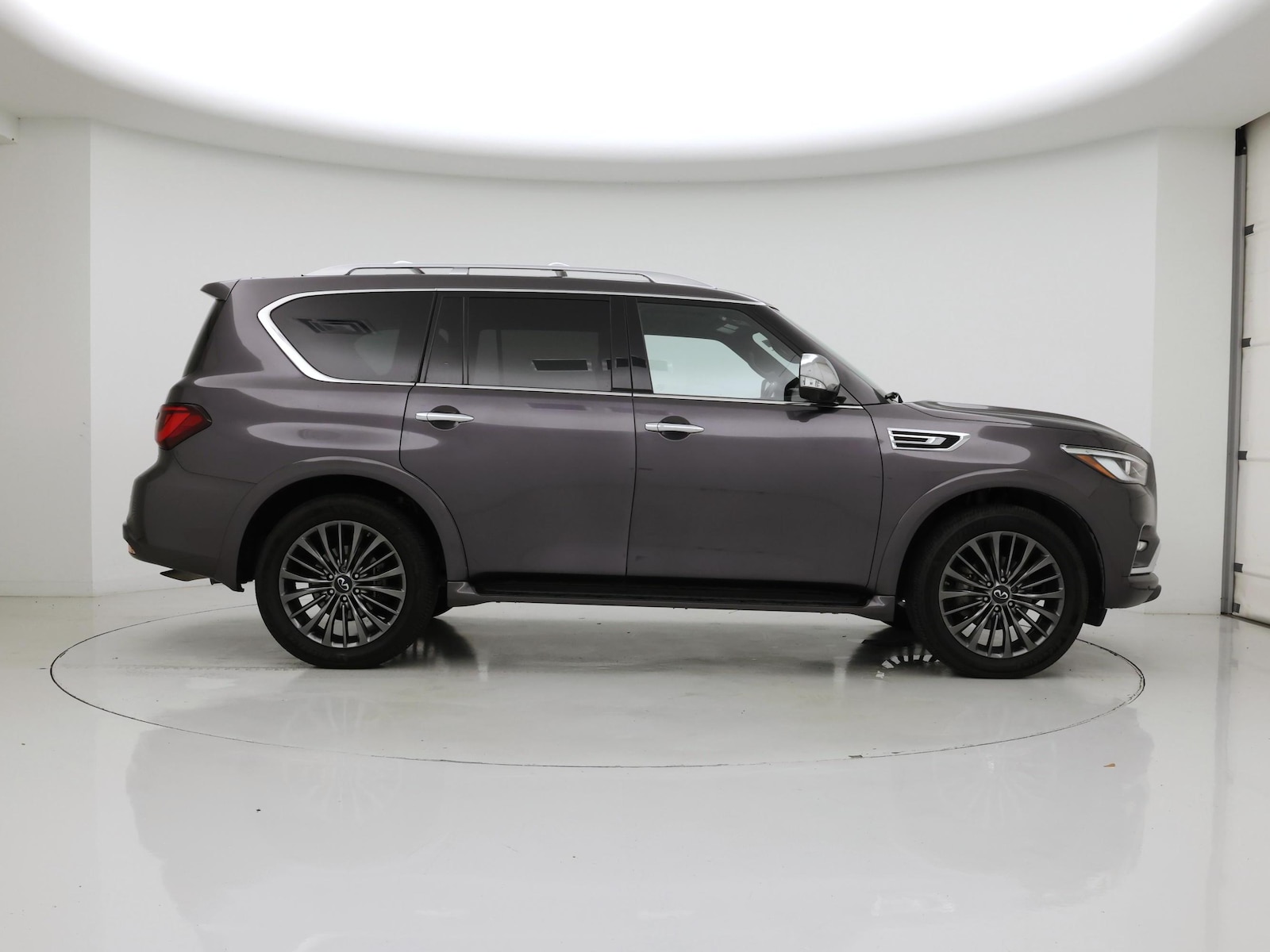 2023 INFINITI QX80 Sensory 4WD - Photo 8