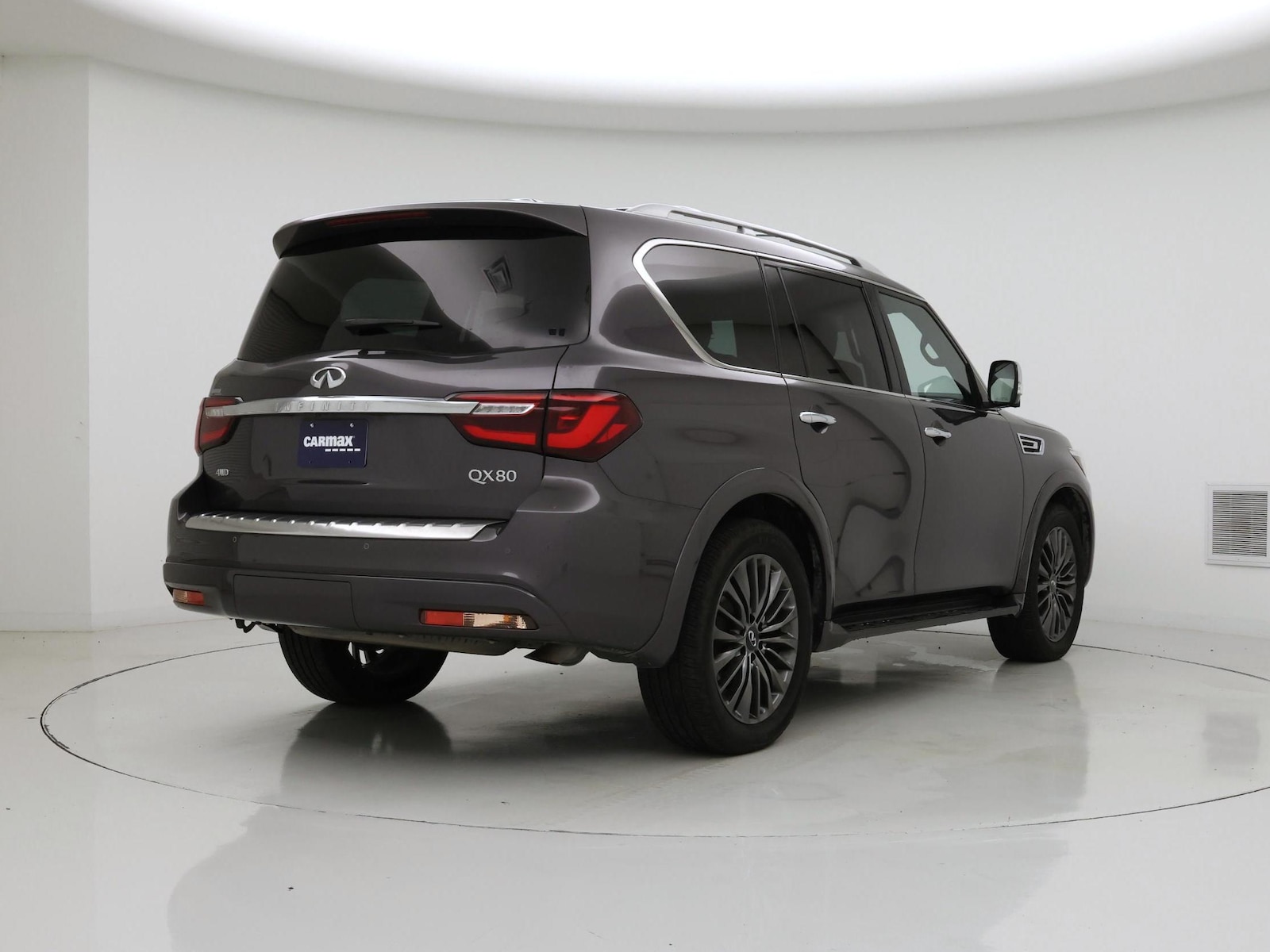 2023 INFINITI QX80 Sensory 4WD - Photo 9