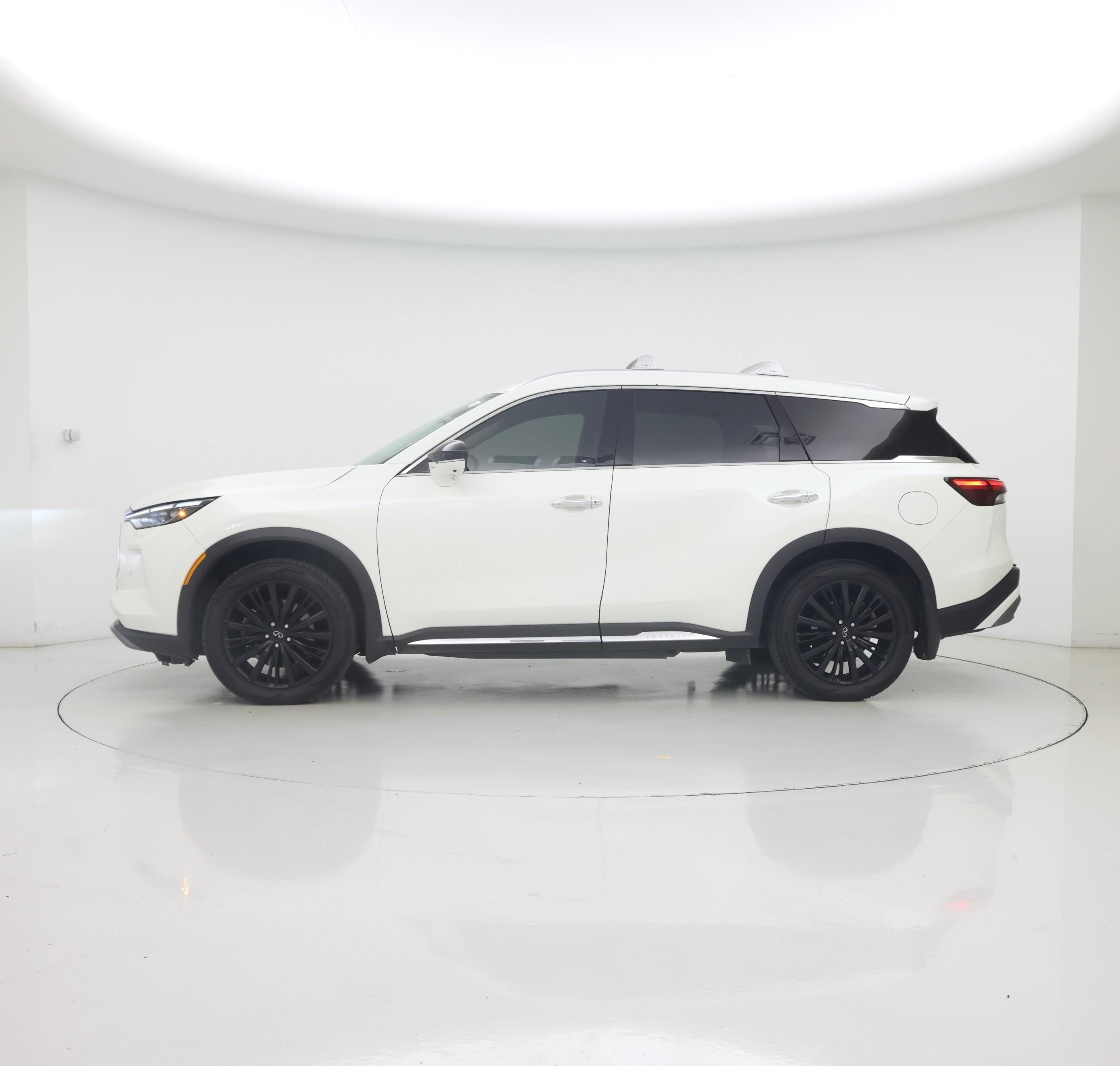 Thumbnail: 2023 INFINITI QX60 - 3
