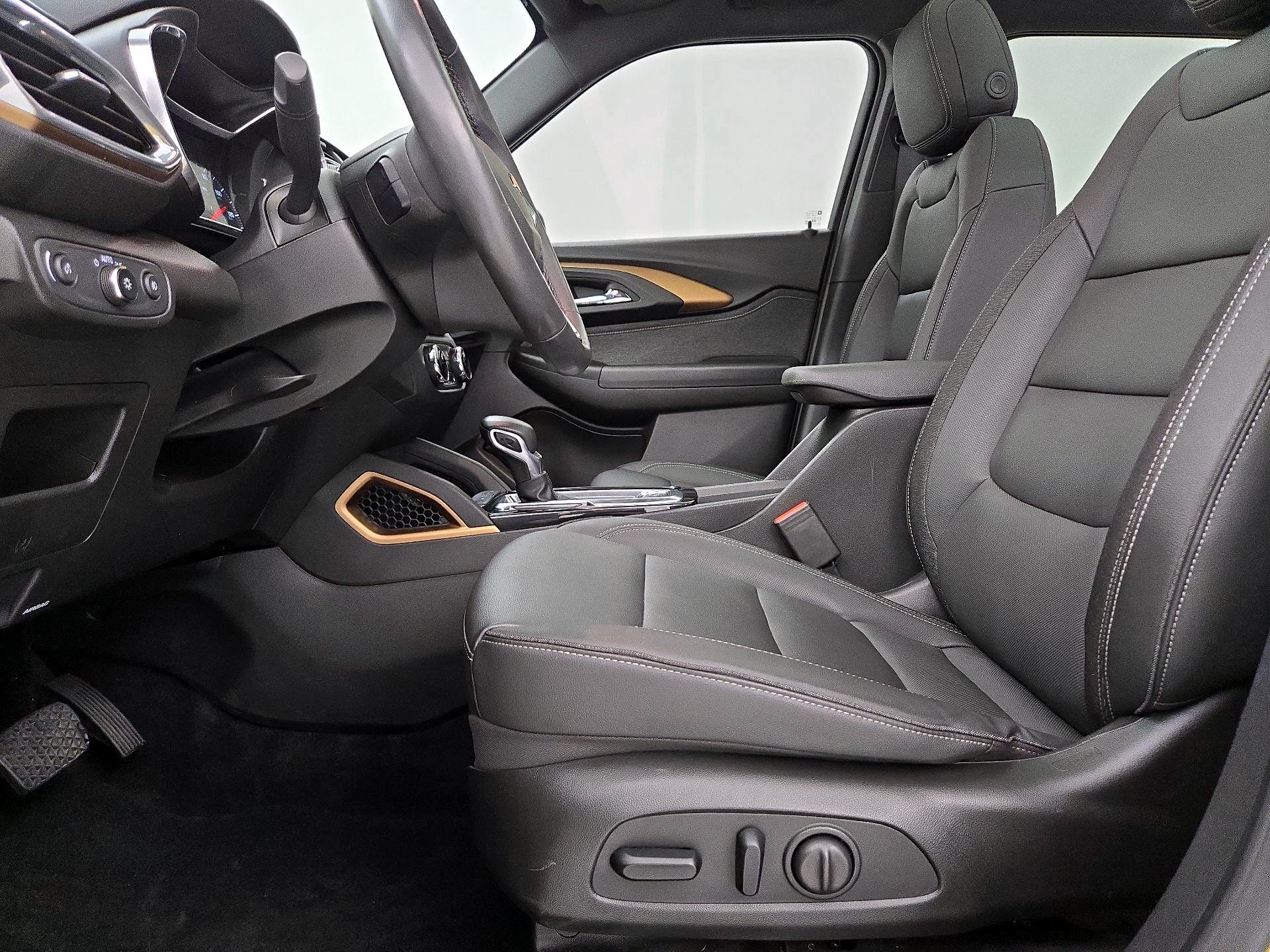 Thumbnail: 2023 Chevrolet TrailBlazer - 11