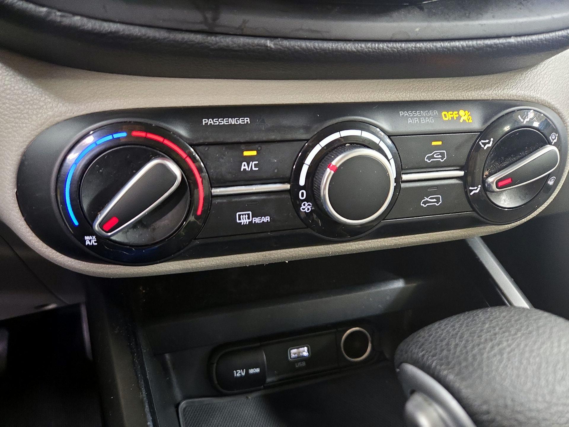 Thumbnail: 2025 Kia Soul - 16