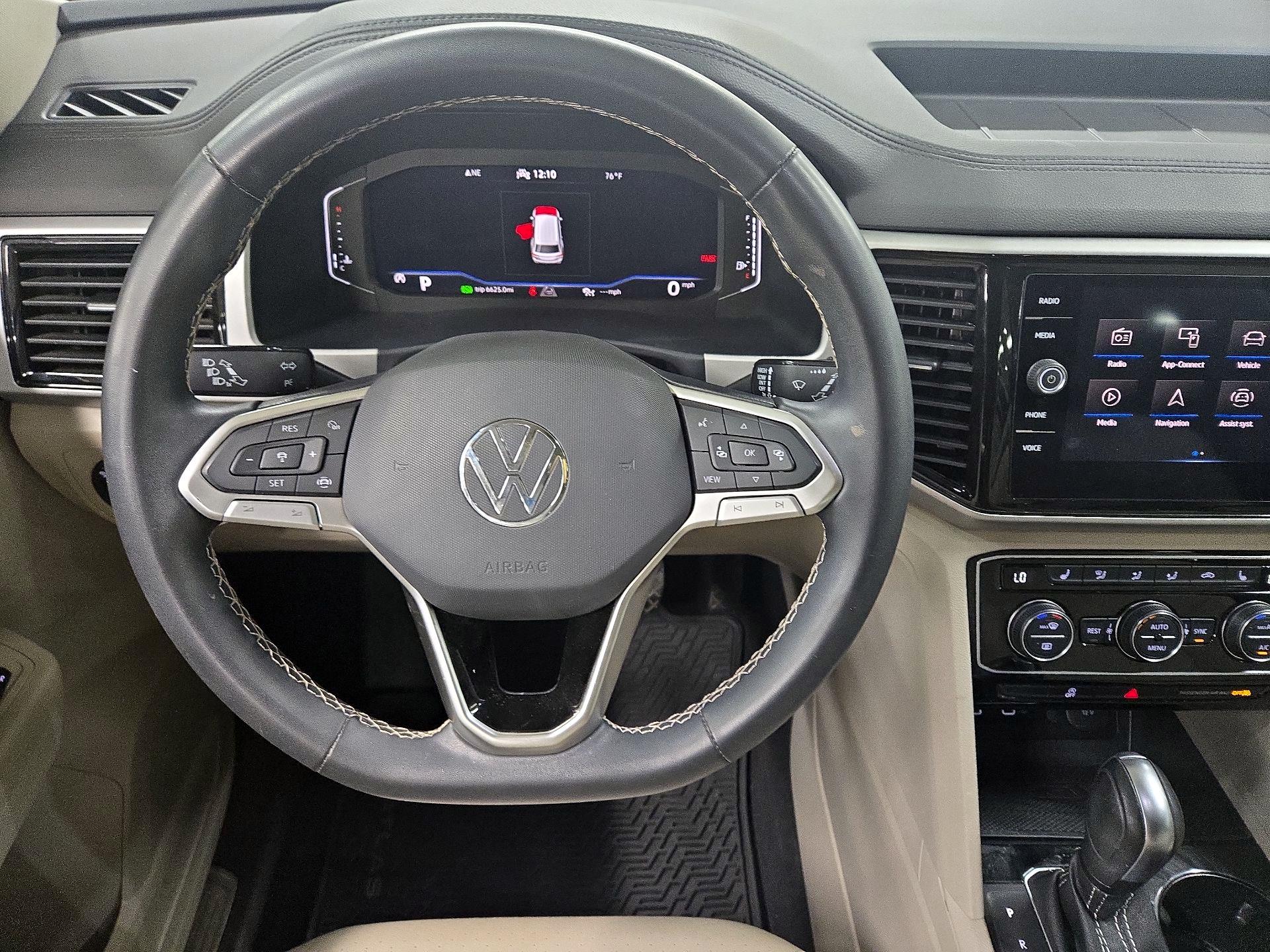 Thumbnail: 2022 Volkswagen Atlas - 10