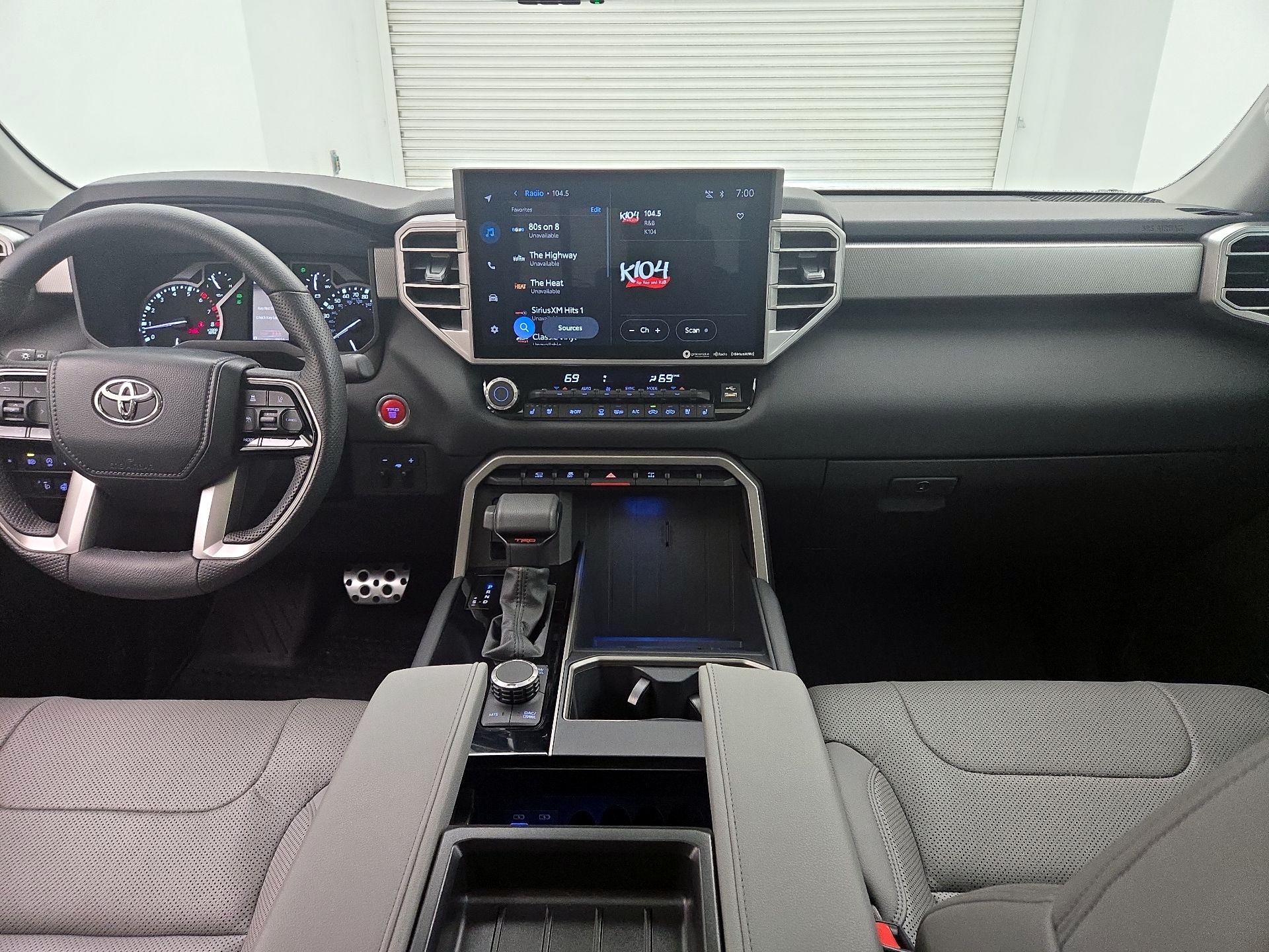 Thumbnail: 2022 Toyota Tundra - 9