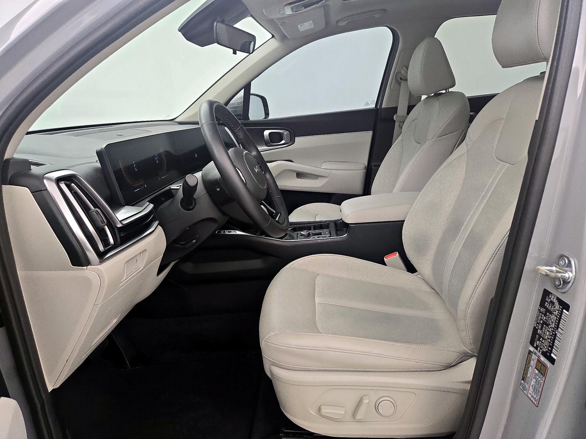 Thumbnail: 2025 Kia Sorento - 11