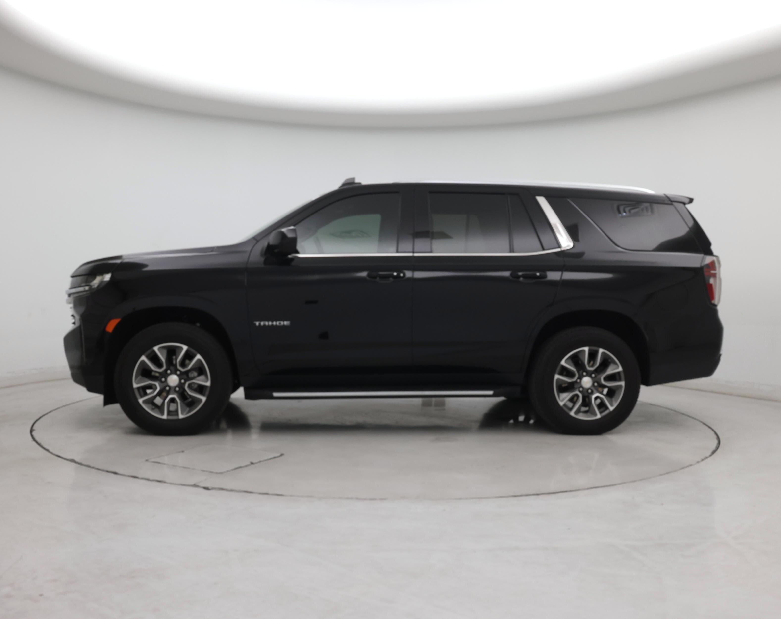 Thumbnail: 2022 Chevrolet Tahoe - 3