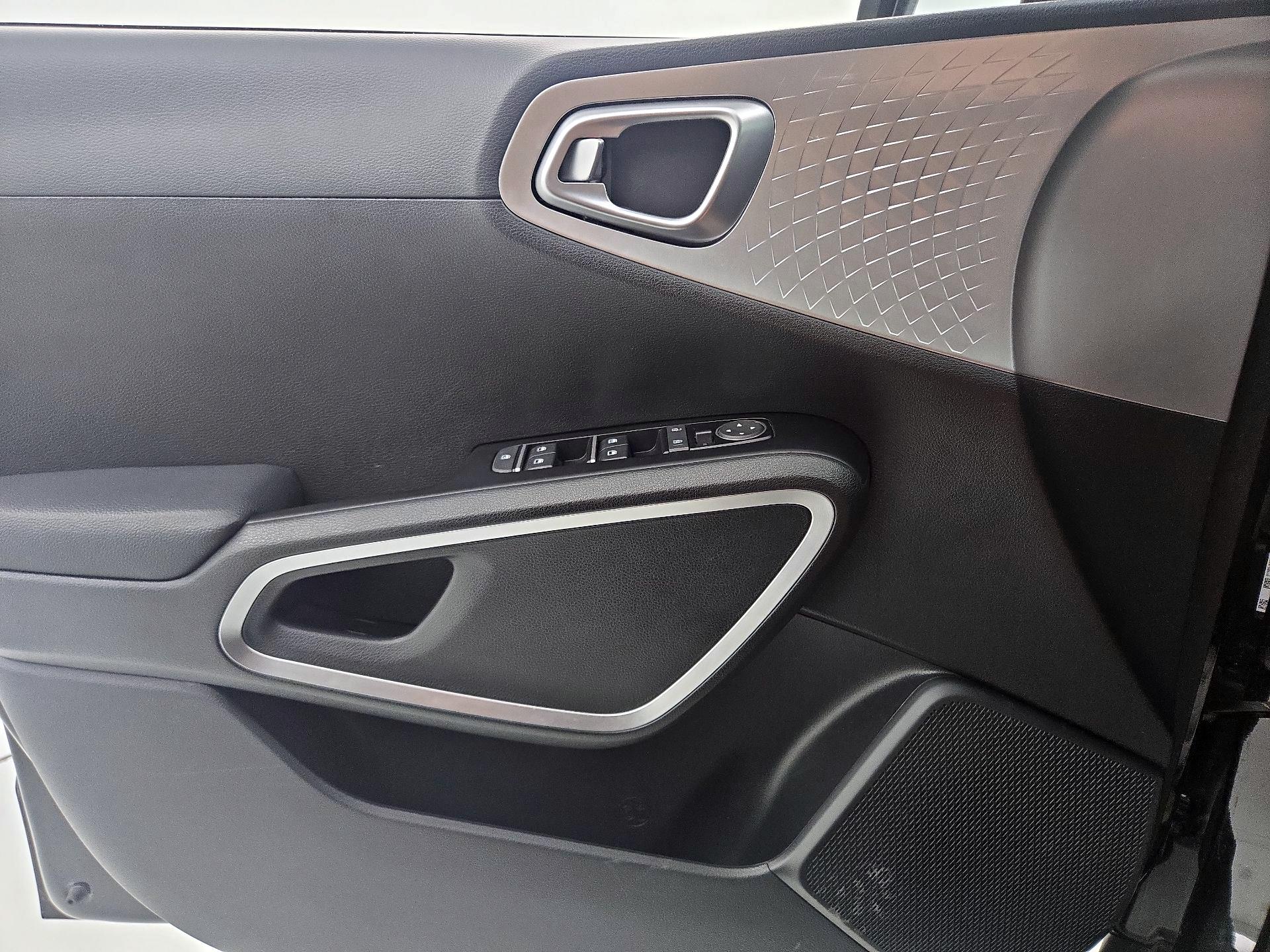 Thumbnail: 2025 Kia Soul - 12