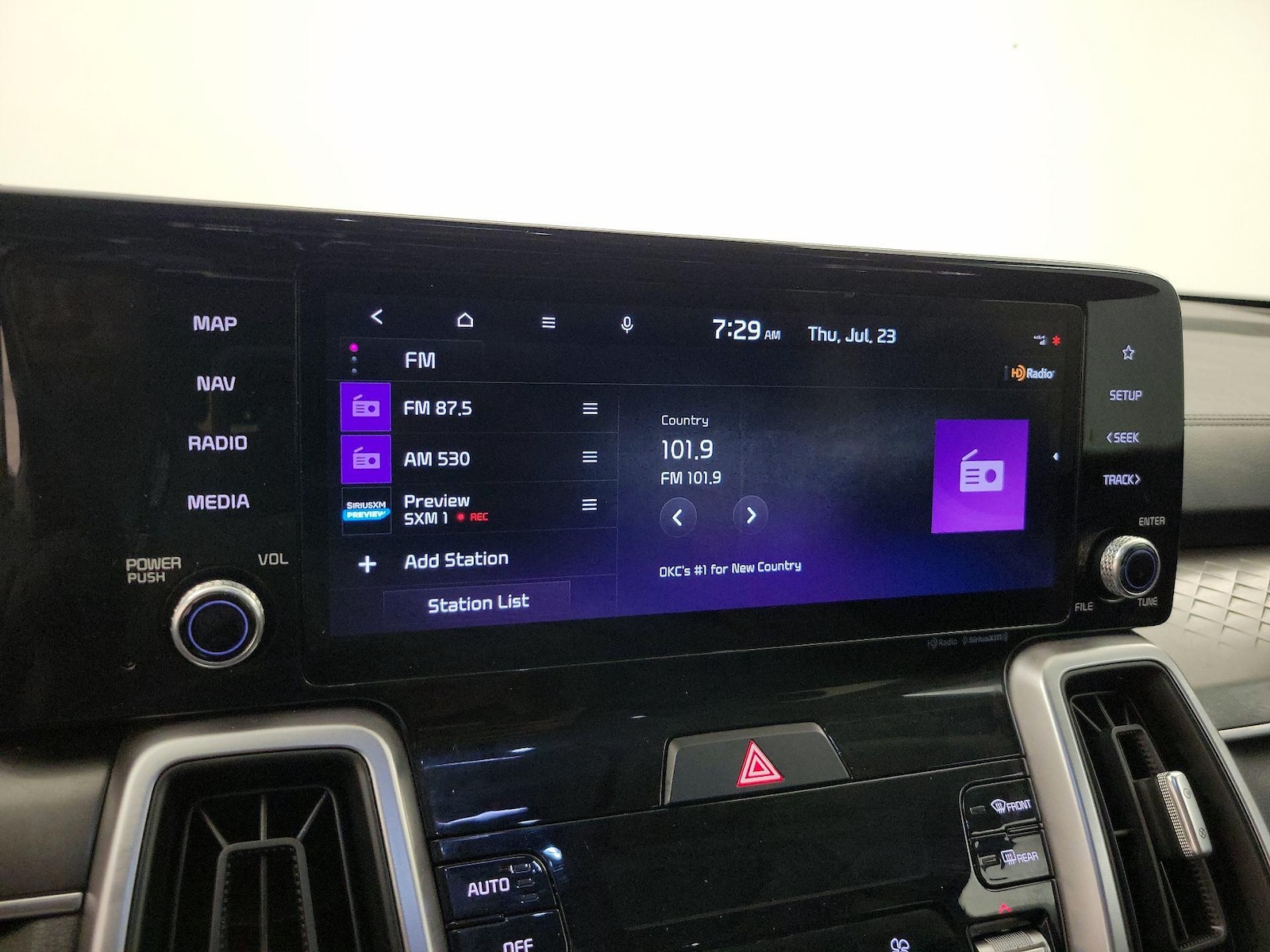 2022 Kia Sorento S - Photo 16
