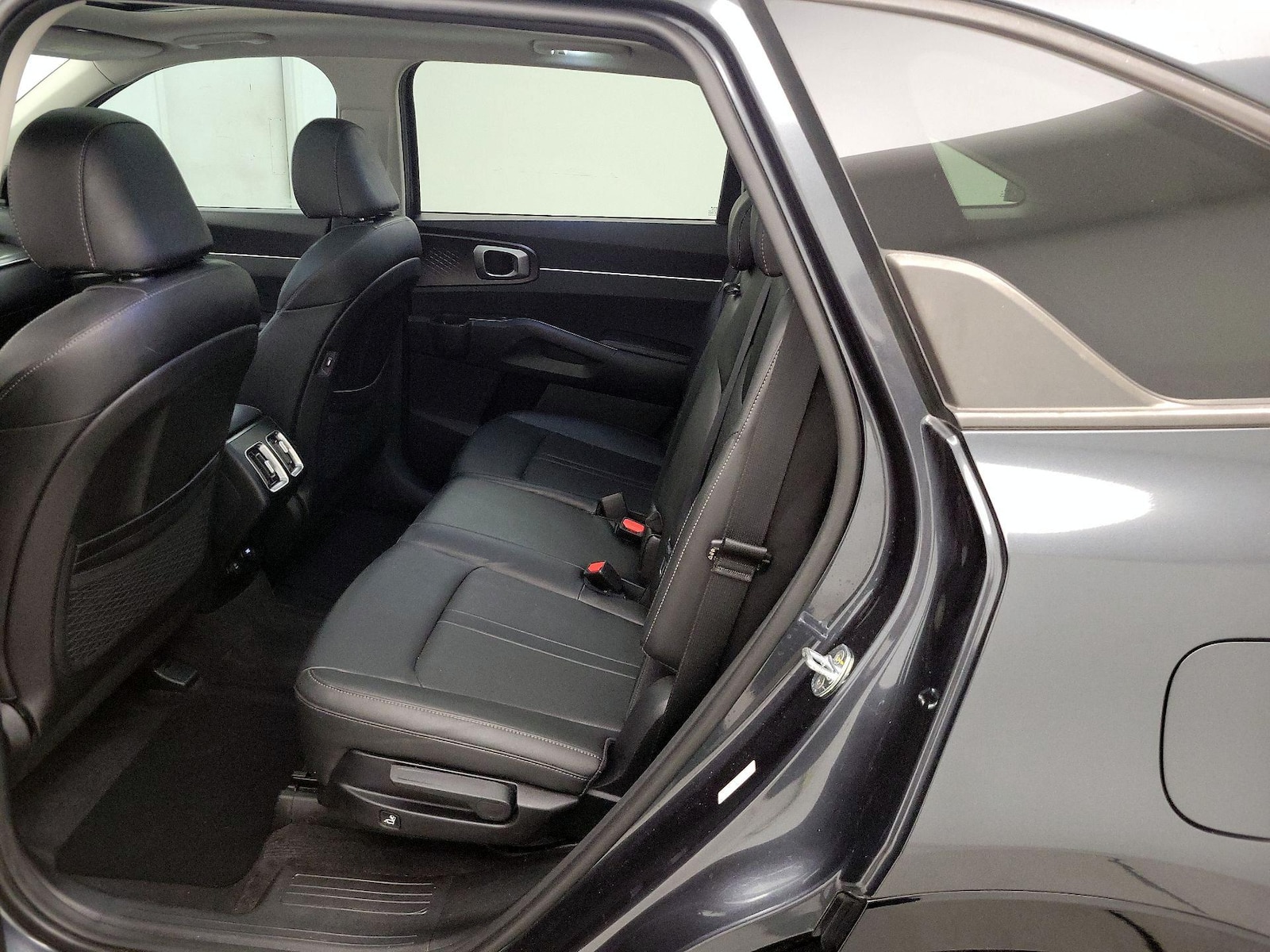 2022 Kia Sorento S - Photo 21