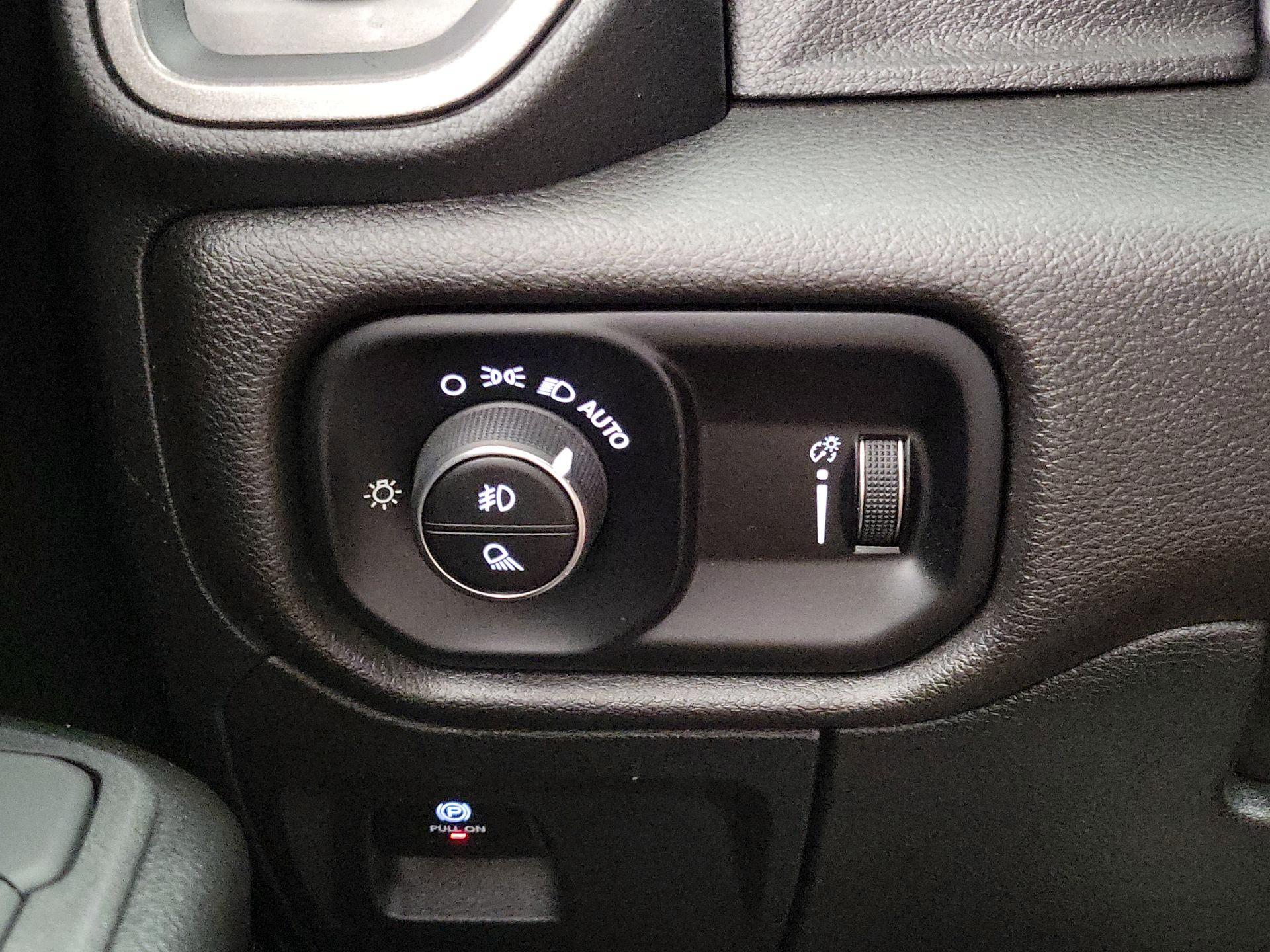 Thumbnail: 2025 RAM 1500 - 13