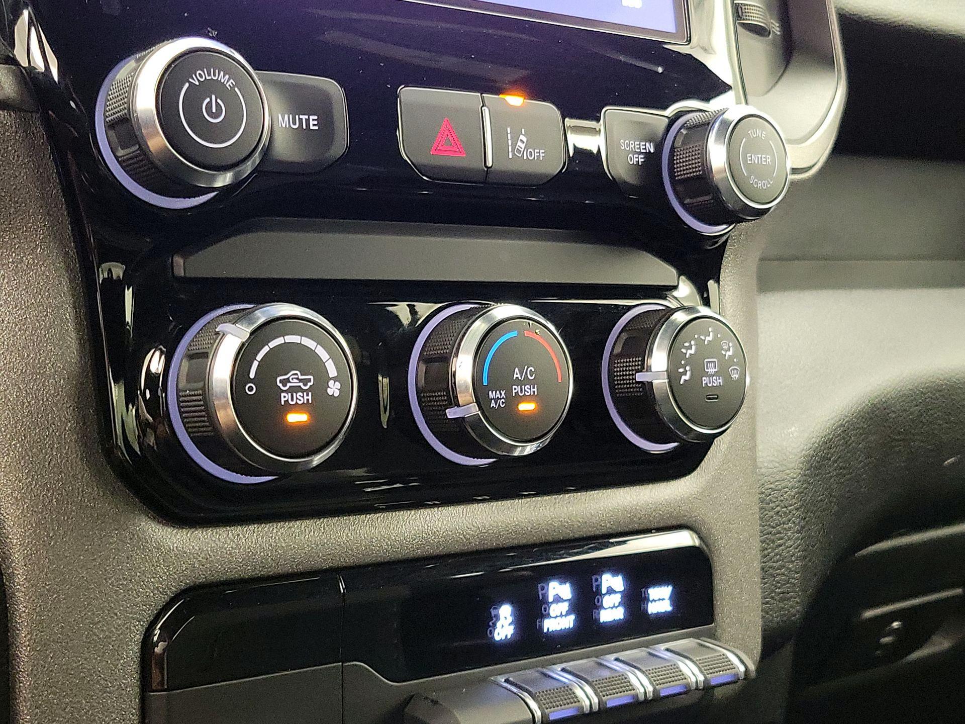 Thumbnail: 2025 RAM 1500 - 16