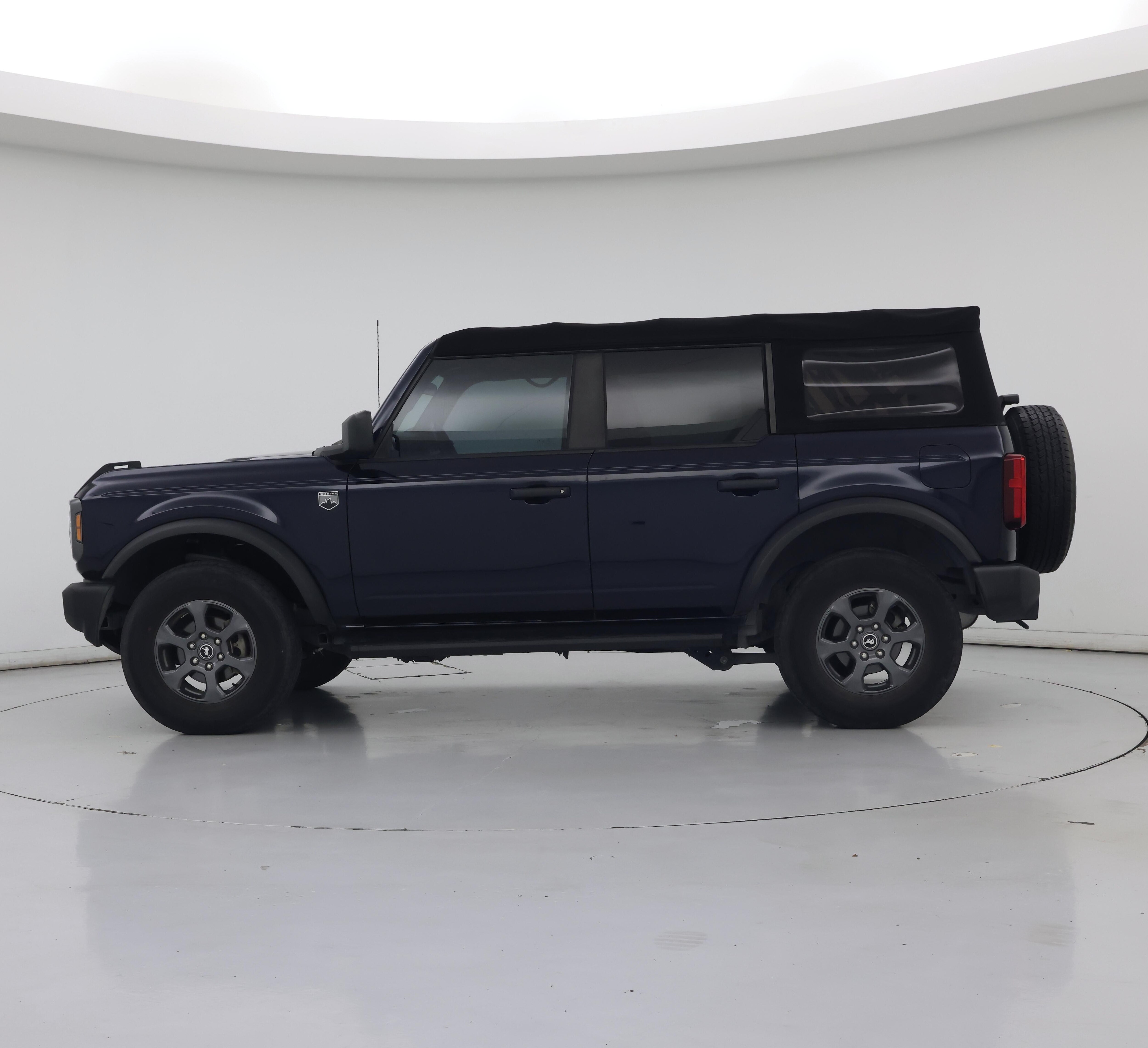Thumbnail: 2021 Ford Bronco - 3