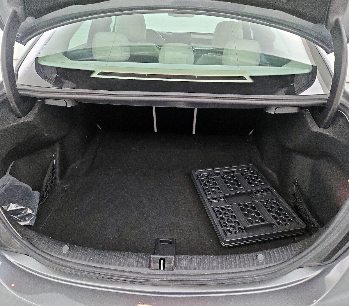 Trunk/Cargo (Seats Up)