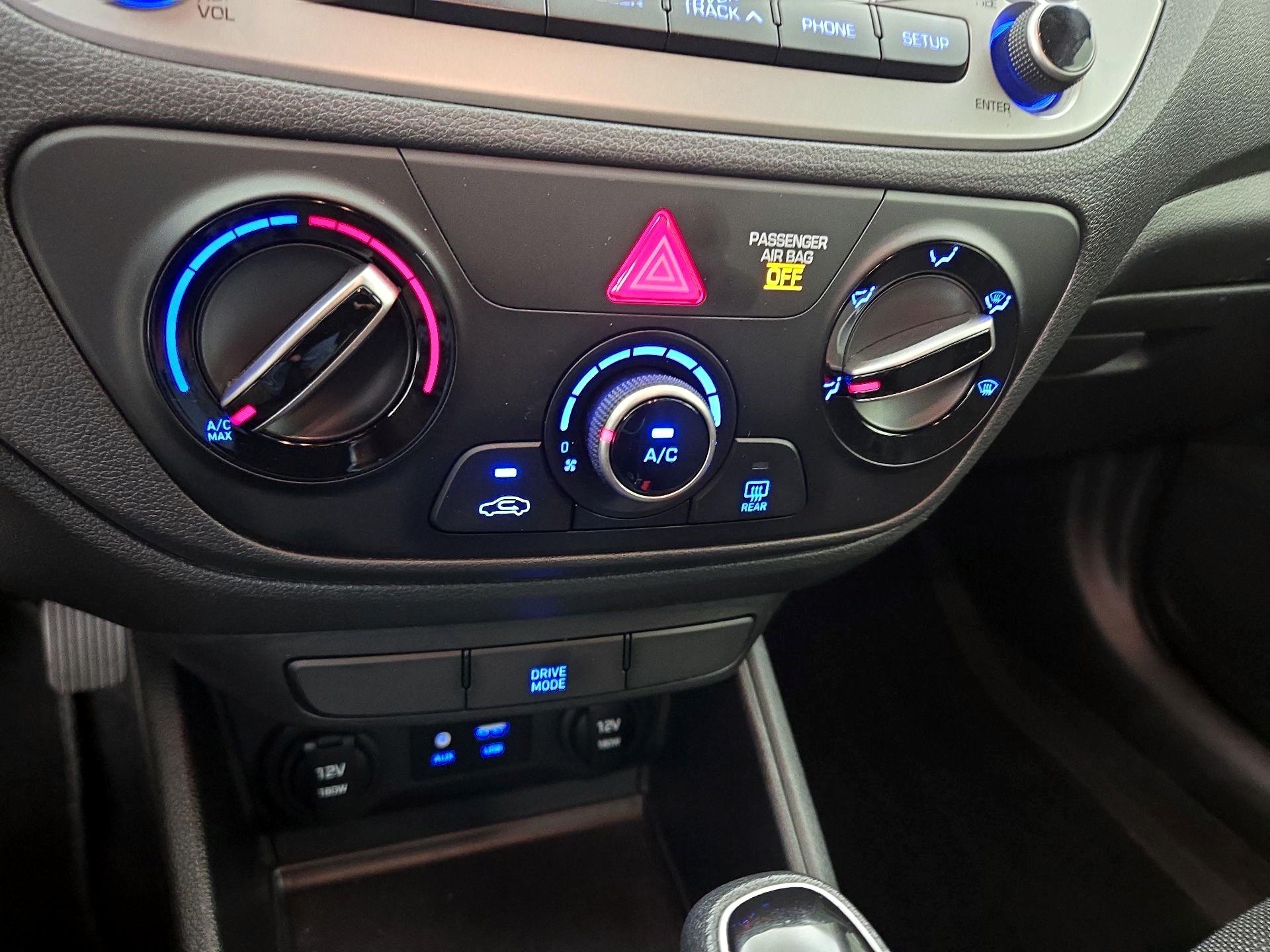 Thumbnail: 2020 Hyundai Accent - 16
