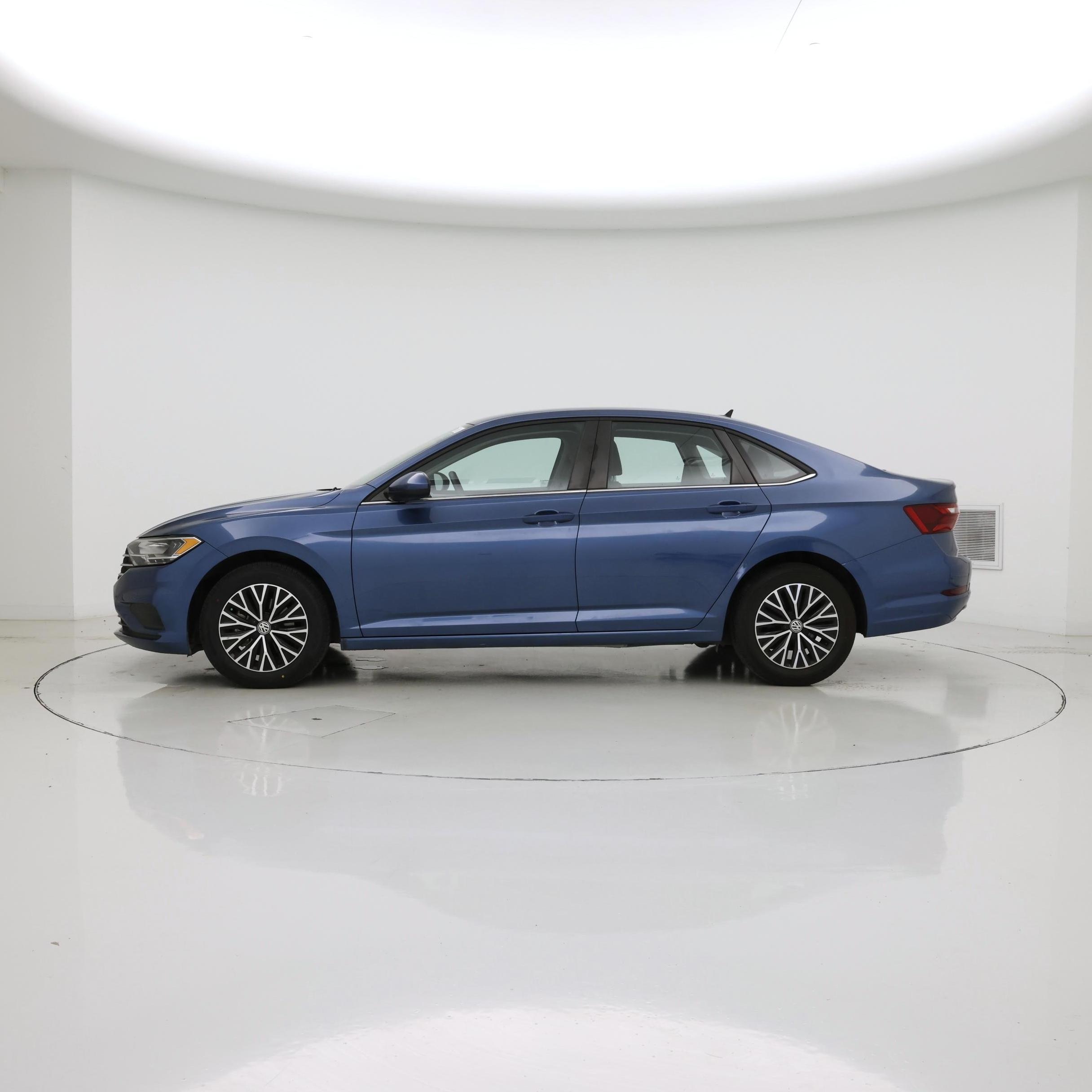 Thumbnail: 2021 Volkswagen Jetta - 3